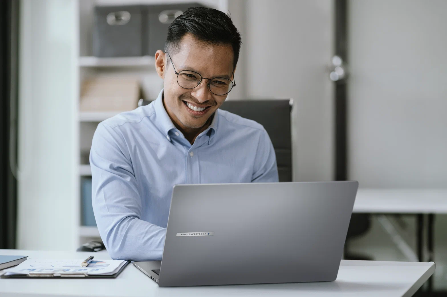 ASUS Expert Series: Laptop bền bỉ, sẵn sàng cho kỷ nguyên AI của doanh nghiệp Việt