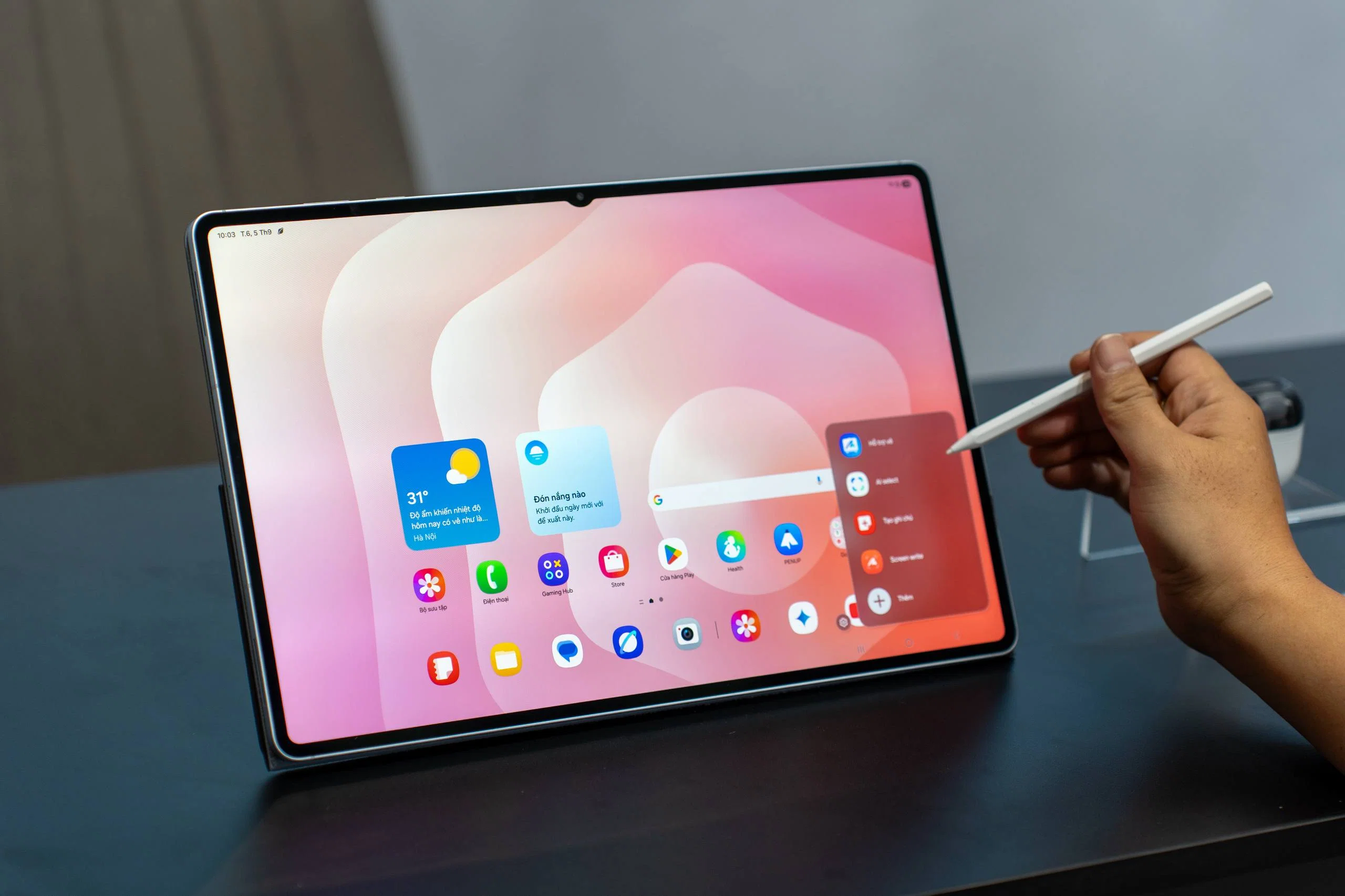 Cận cảnh Galaxy S25 FE, Tab S11 series và Galaxy Buds3 FE mới ra mắt