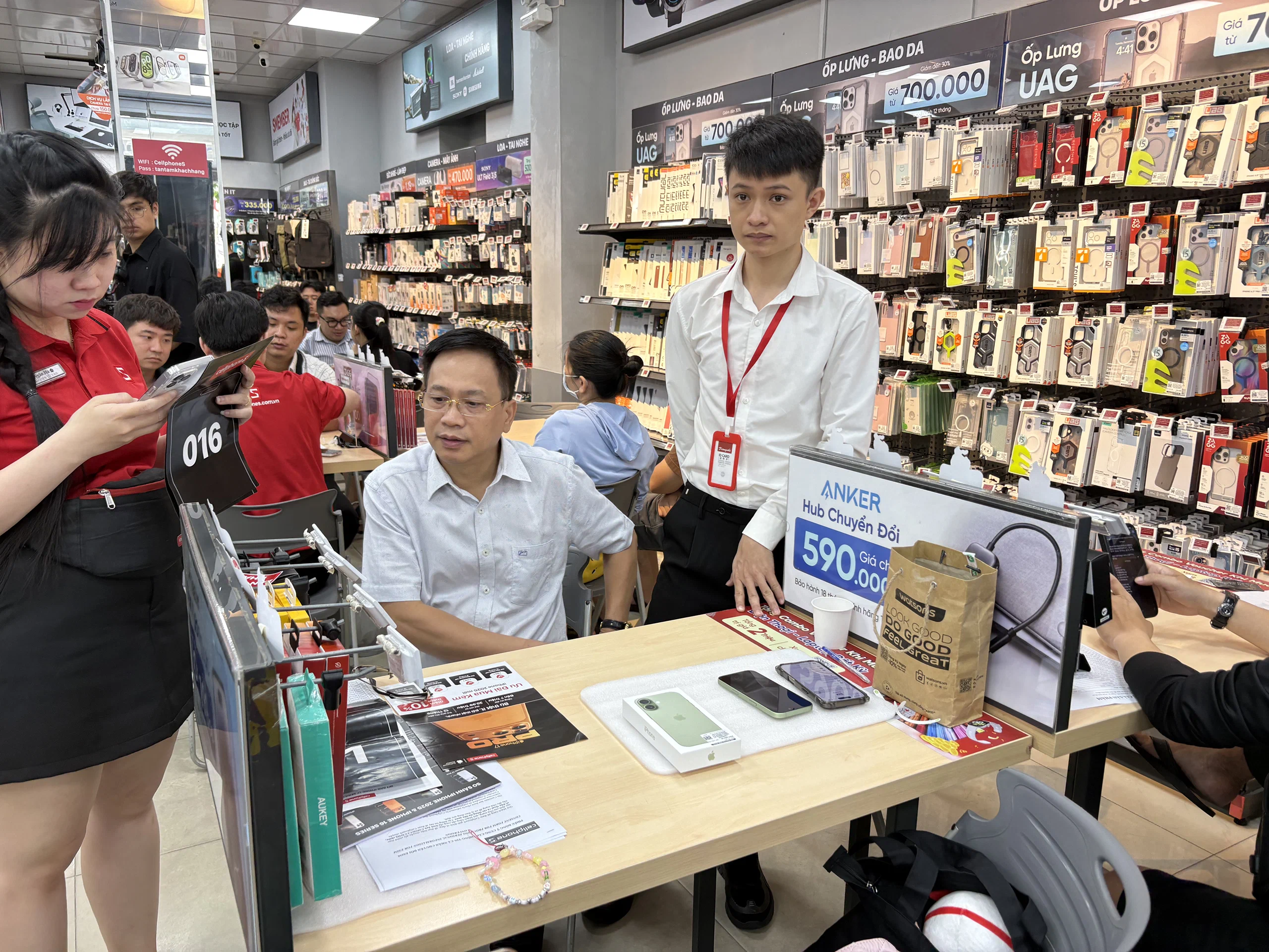 CellphoneS chính thức mở bán iPhone 17 và iPhone Air: Ưu đãi lớn cho khách đặt trước