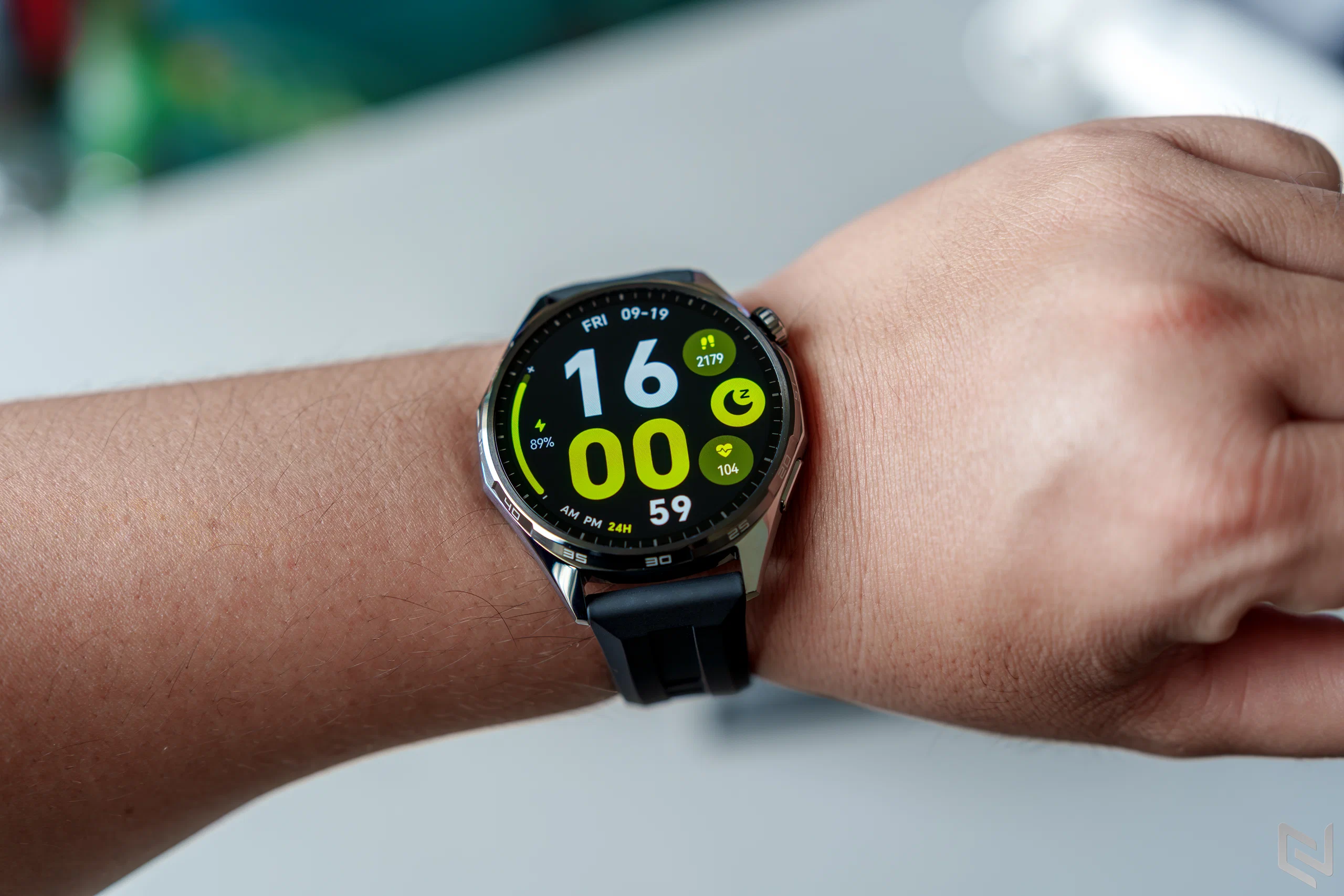 Đánh giá Huawei Watch GT 6: Pin bền bỉ 21 ngày, định vị Sunflower chính xác, màn hình 3000 nits