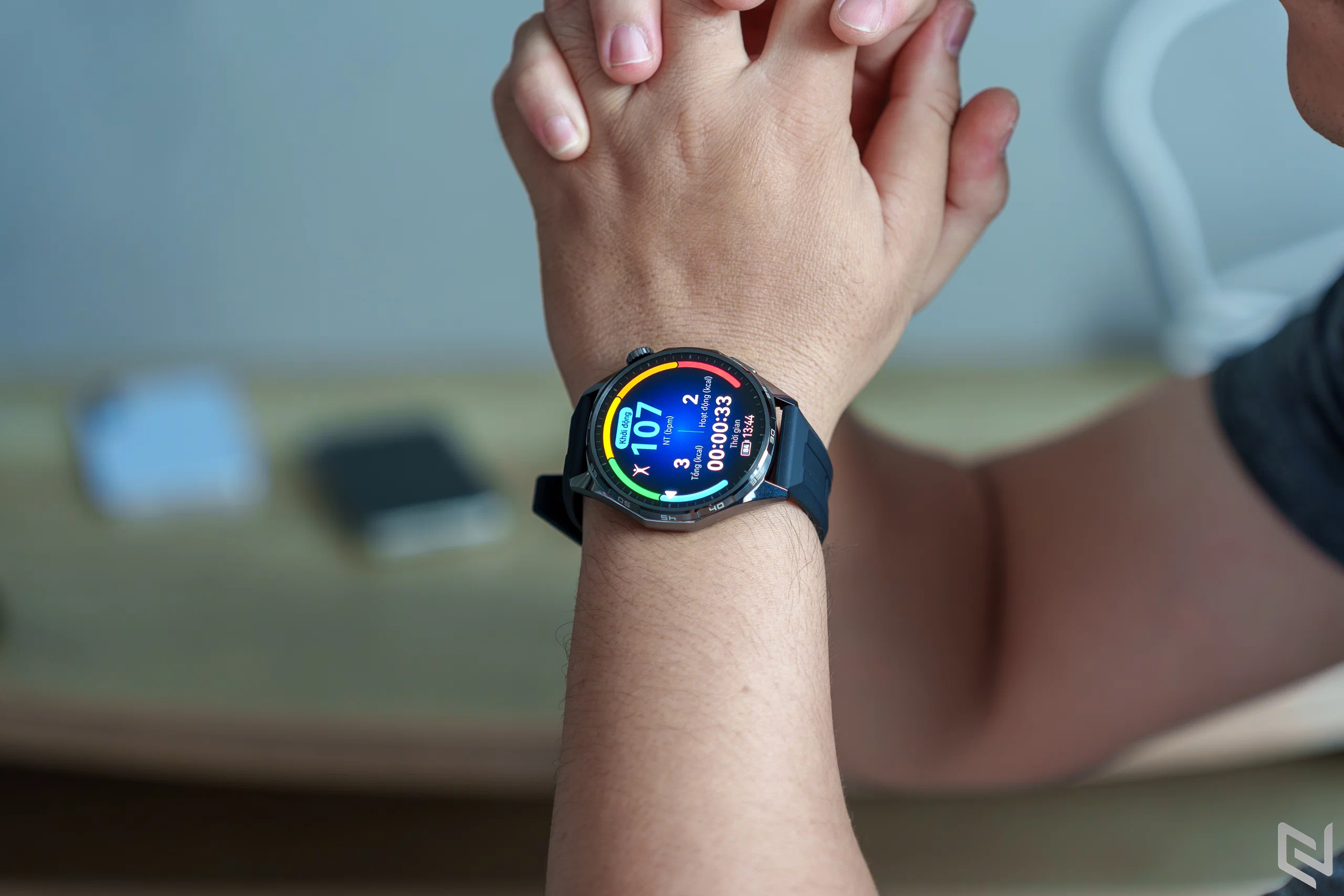 Đánh giá Huawei Watch GT 6: Pin bền bỉ 21 ngày, định vị Sunflower chính xác, màn hình 3000 nits