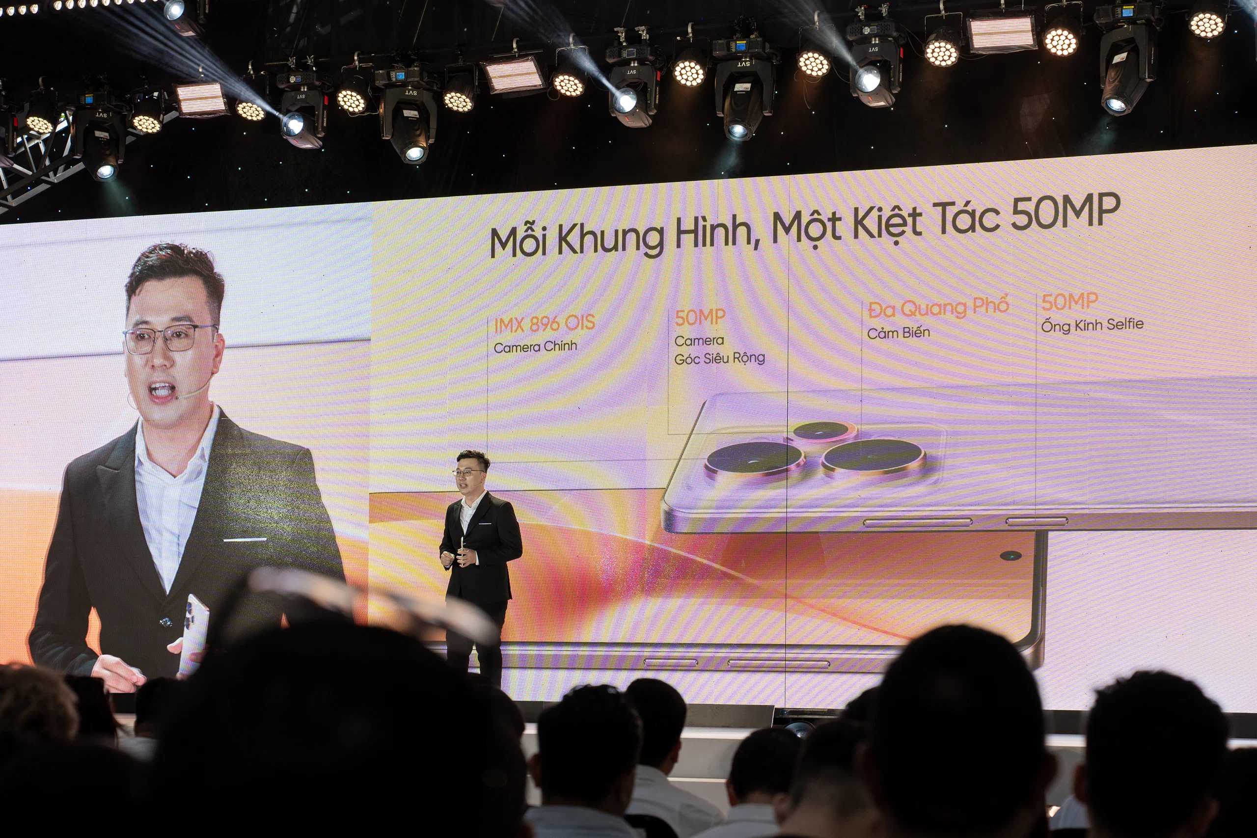 realme 15 Series ra mắt: “Bậc Thầy AI Tiệc Đêm” đưa công nghệ hình ảnh trên smartphone lên tầm cao mới