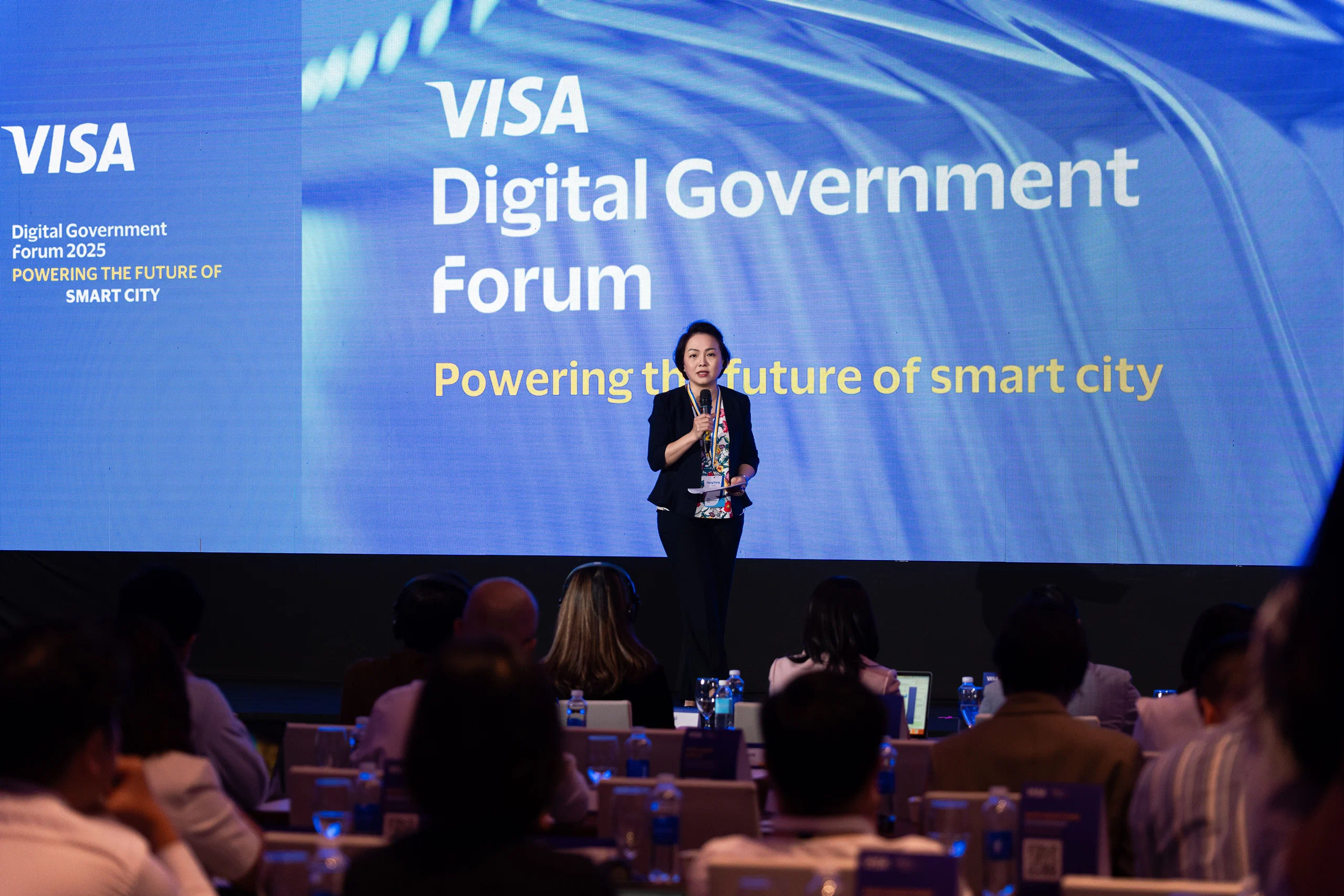 Visa đồng hành cùng Chính phủ Việt Nam xây dựng đô thị thông minh và thúc đẩy thanh toán số