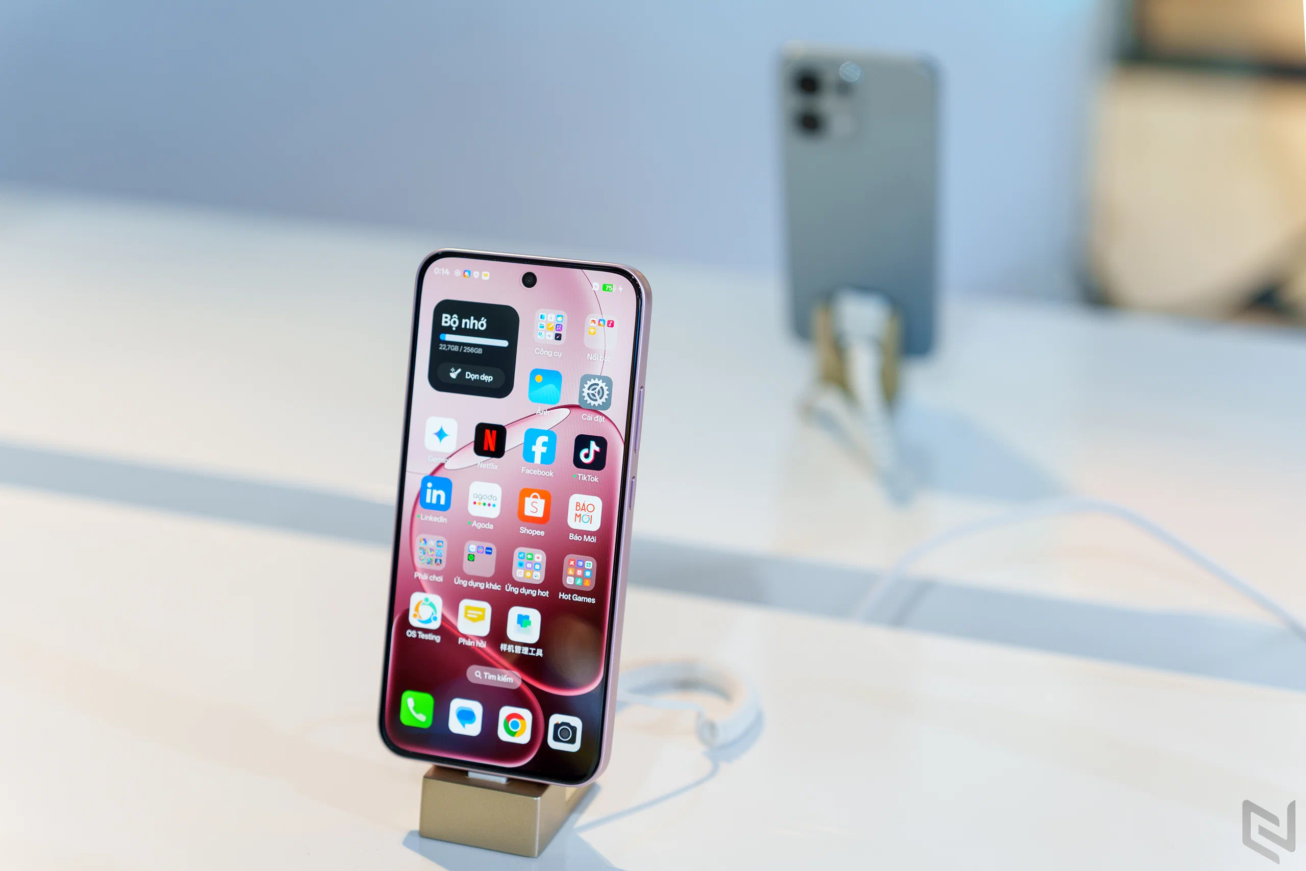 OPPO A6 Pro Series ra mắt: Pin 7,000mAh, sạc 80W và độ bền chuẩn quân đội