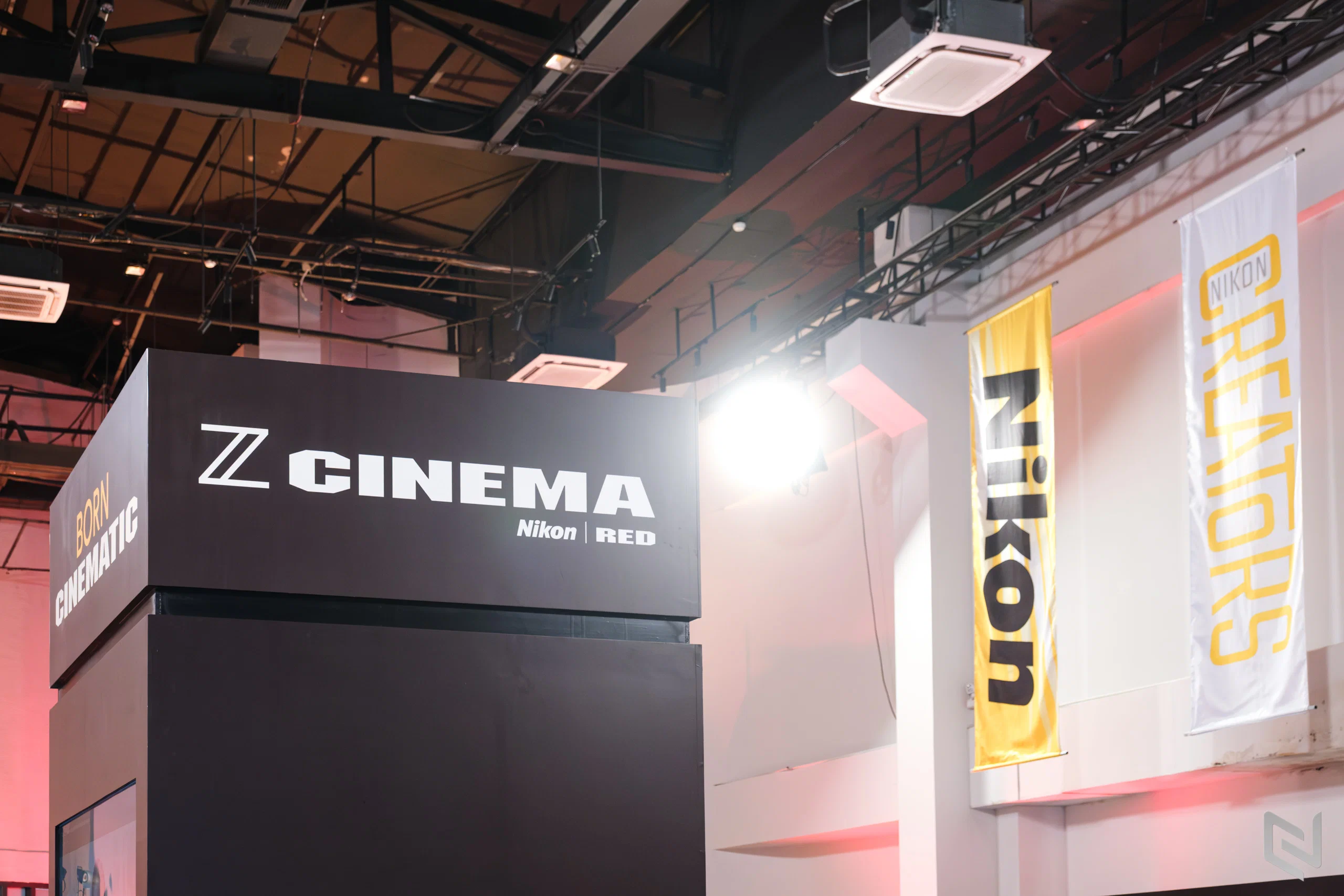 Born Cinematic: Nikon ZR chính thức trình làng tại Việt Nam