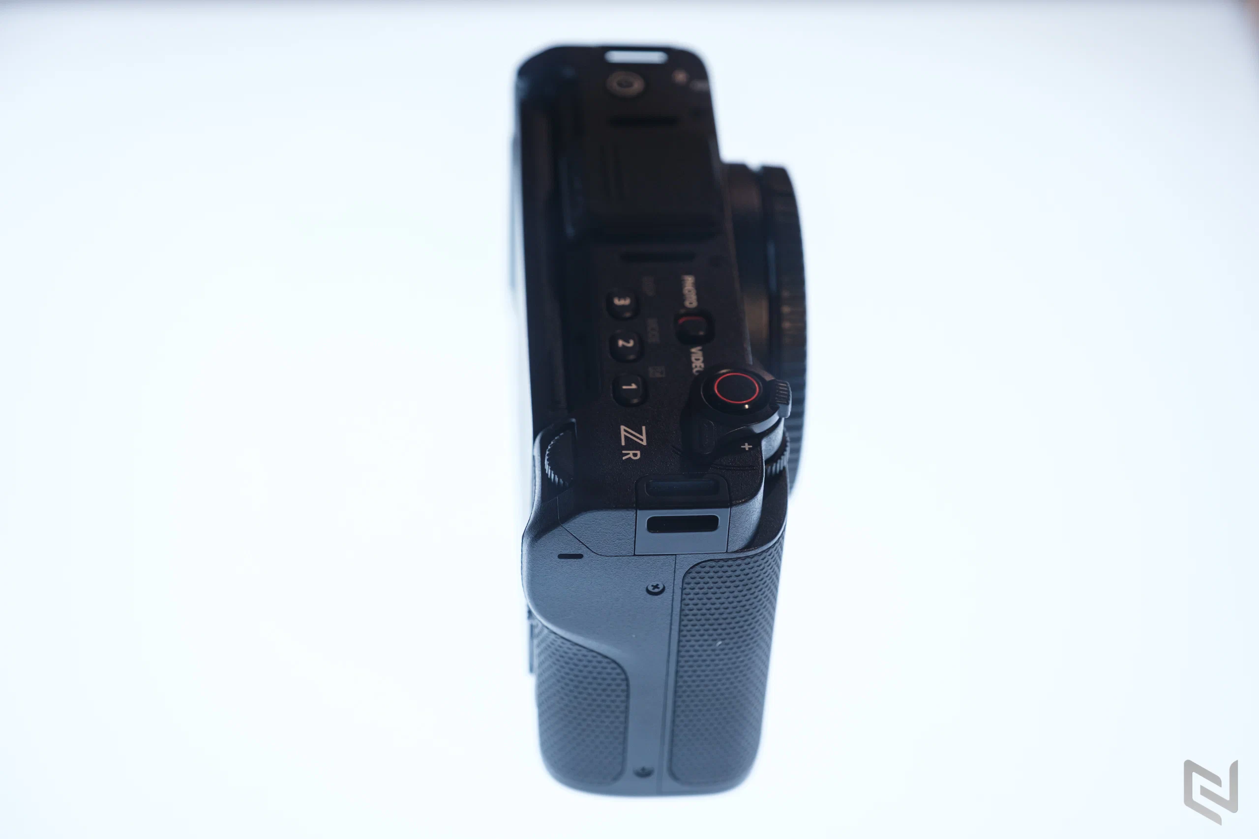 Born Cinematic: Nikon ZR chính thức trình làng tại Việt Nam