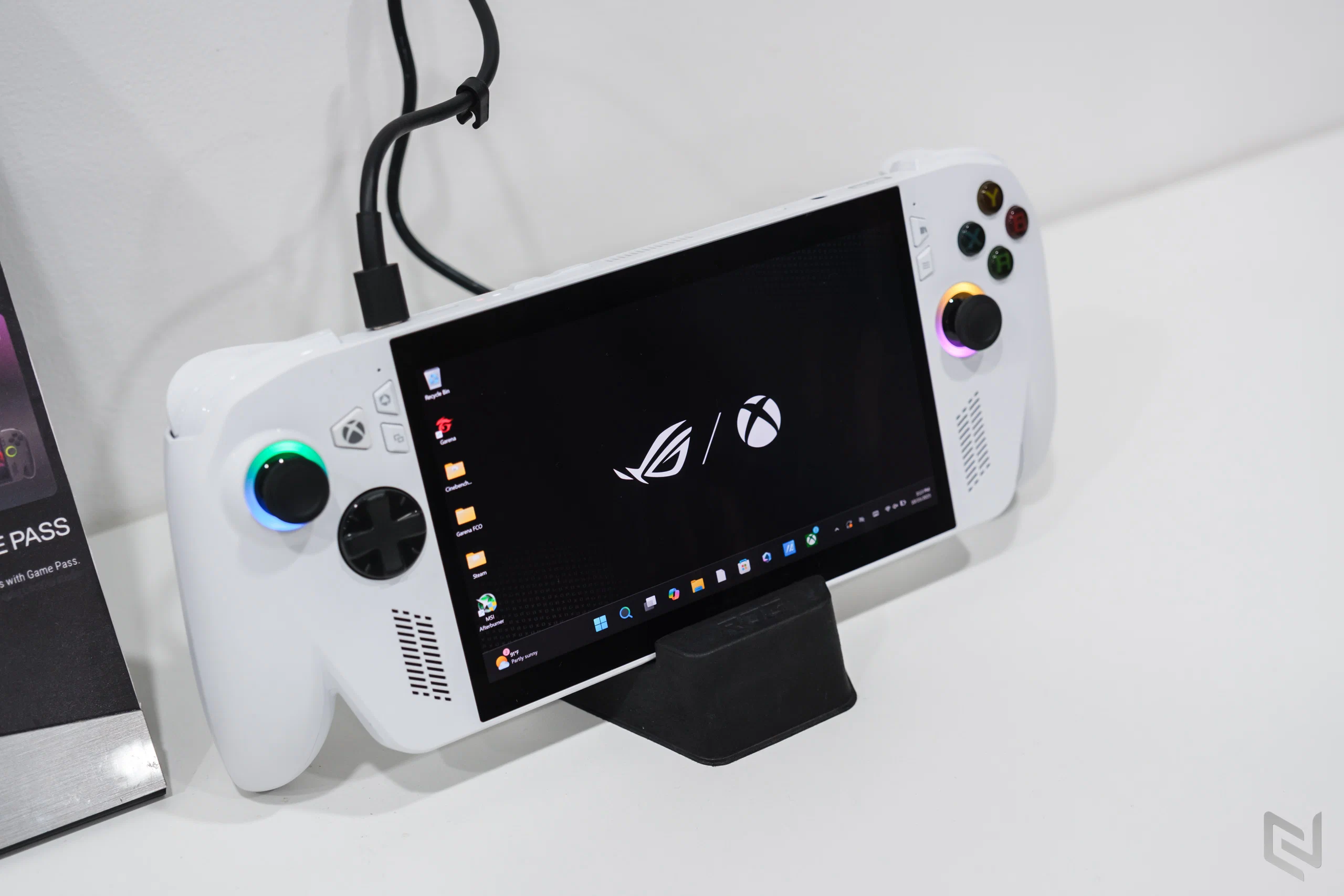 ASUS ra mắt ROG Xbox Ally Series: Bộ đôi máy chơi game cầm tay mạnh nhất tại Việt Nam