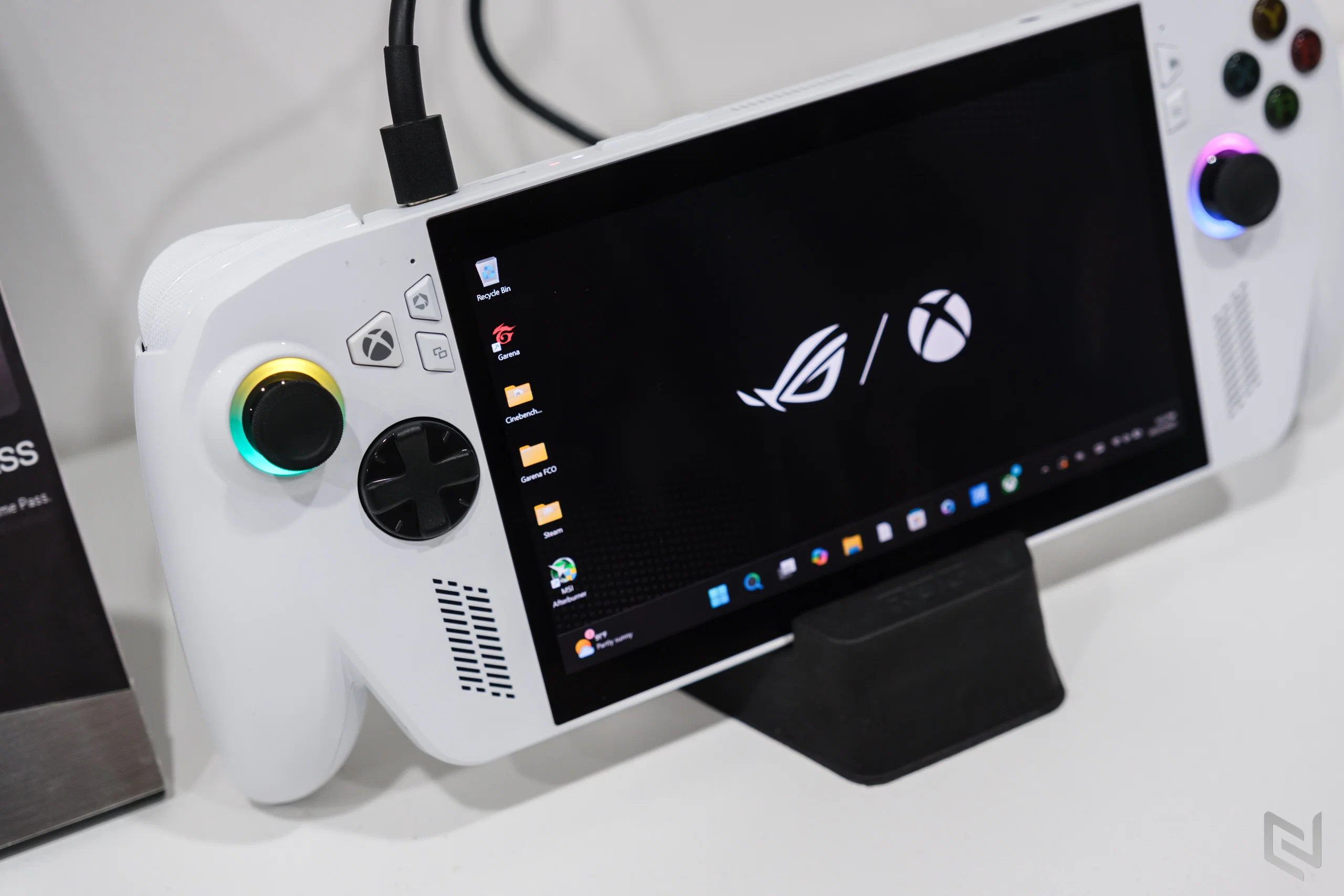 ASUS ra mắt ROG Xbox Ally Series: Bộ đôi máy chơi game cầm tay mạnh nhất tại Việt Nam