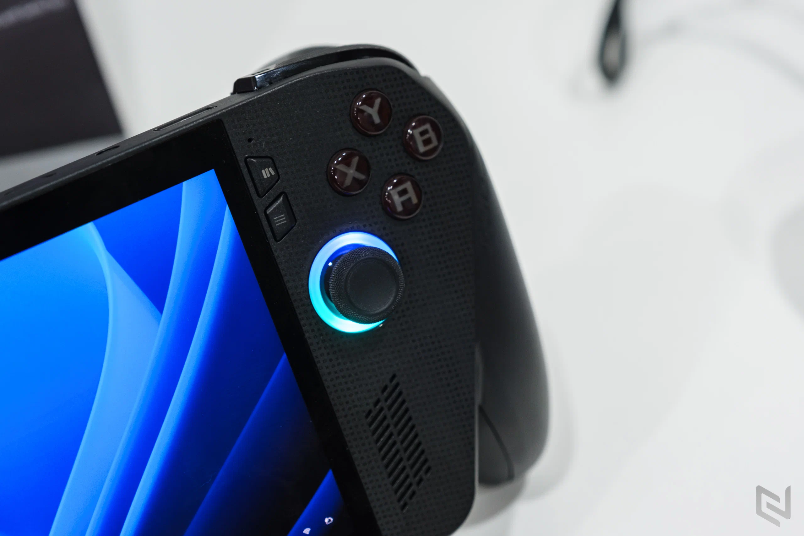 ASUS ra mắt ROG Xbox Ally Series: Bộ đôi máy chơi game cầm tay mạnh nhất tại Việt Nam