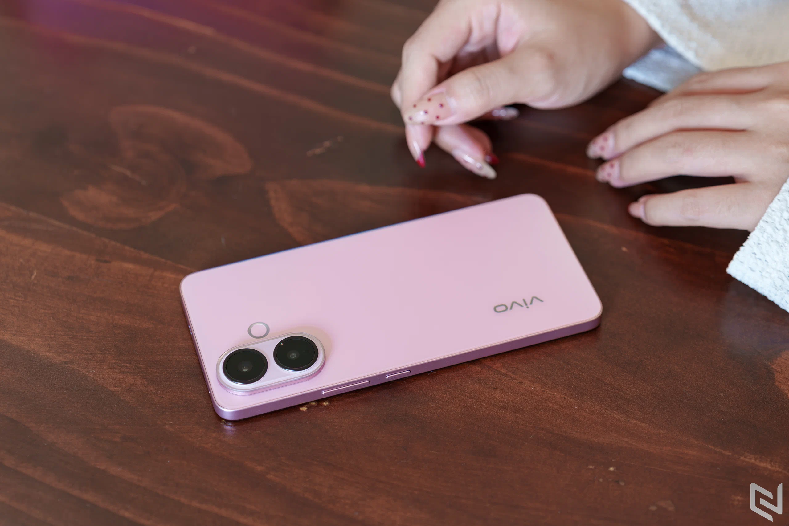 Đánh giá vivo V60 Lite 5G: Thiết bị giải trí tuyệt vời, thiết kế thời trang cùng camera AI thú vị