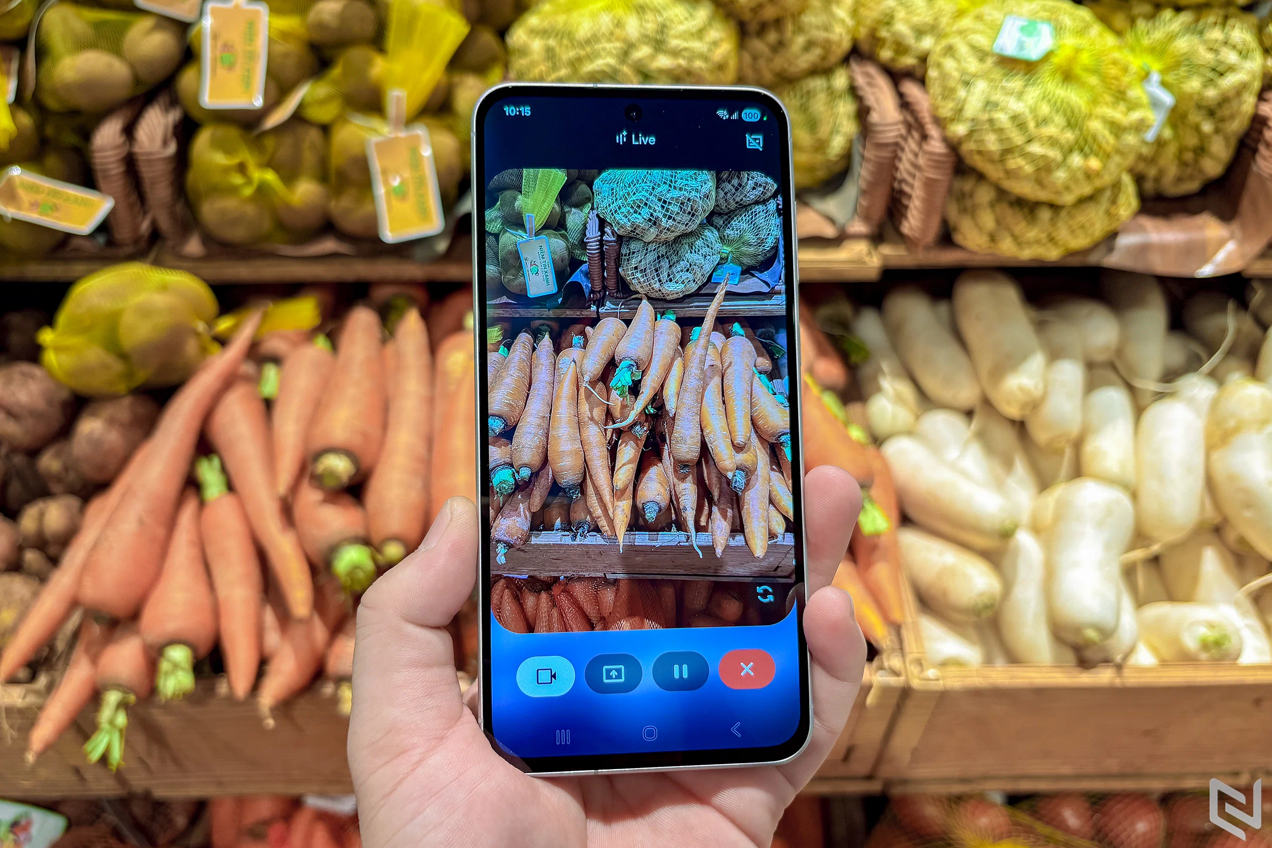 Mua sắm, đi chợ thông minh cùng Gemini Live trên Galaxy A56 5G