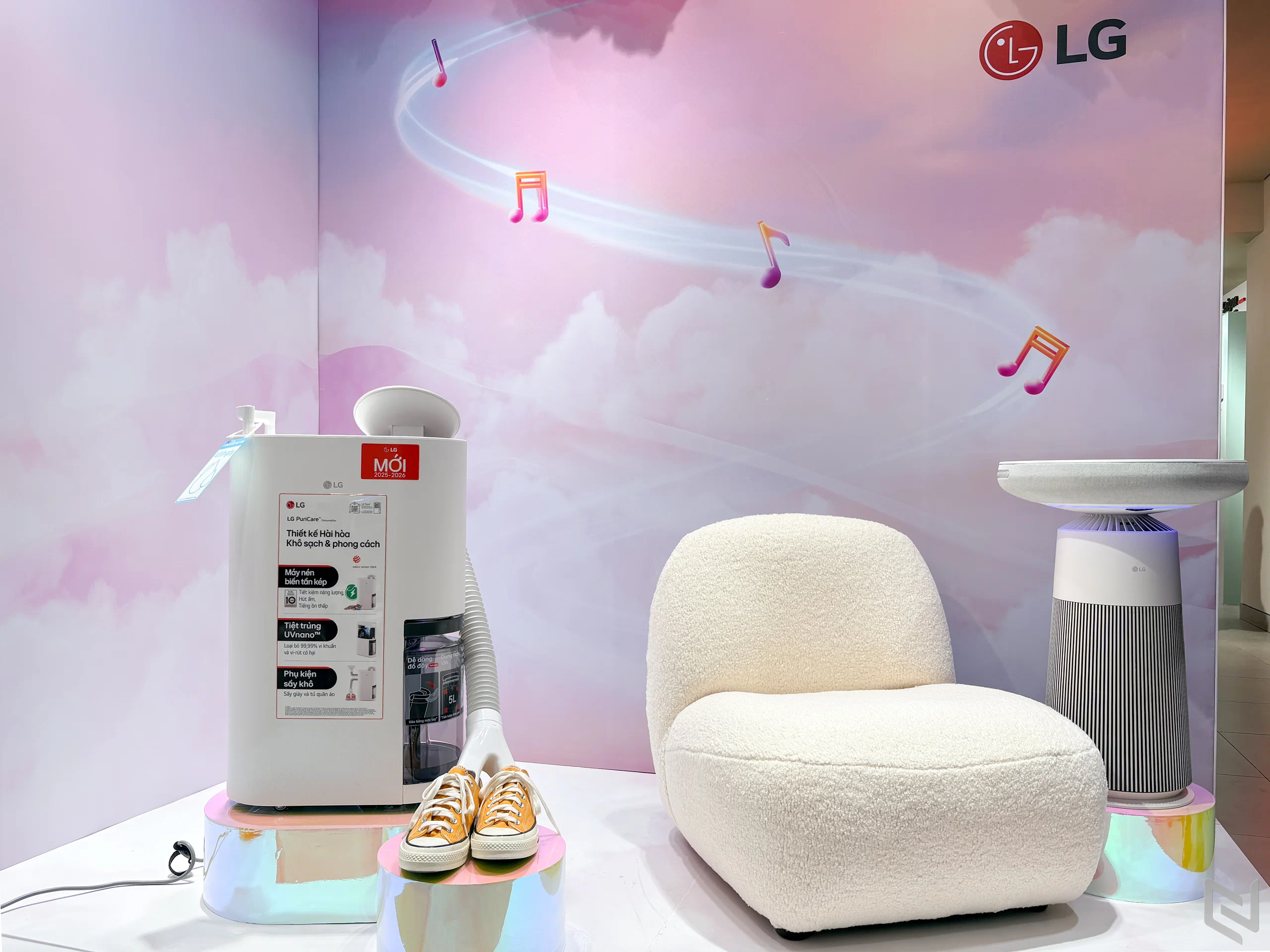 LG ra mắt bộ đôi thiết bị lọc không khí và hút ẩm cao cấp: PuriCare AeroSpeaker và Mojave - Nâng tầm không gian sống