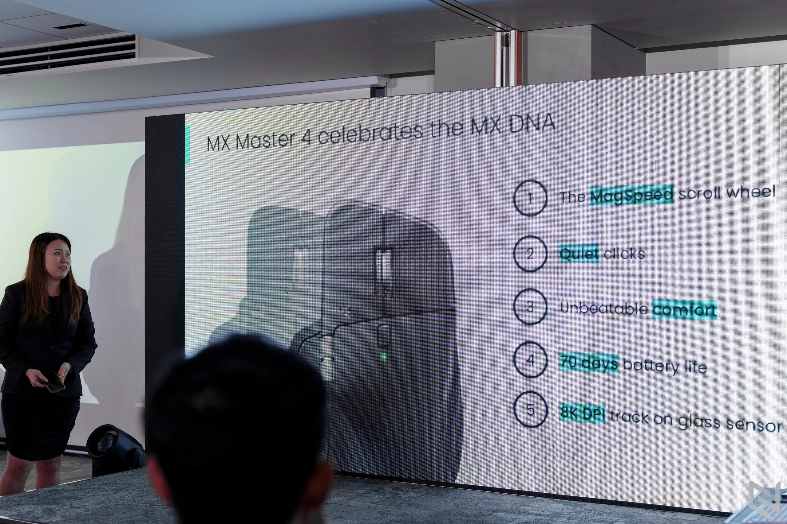 Logitech MX Master 4 ra mắt: Chuẩn mực mới cho chuột cao cấp với phản hồi xúc giác đầu tiên