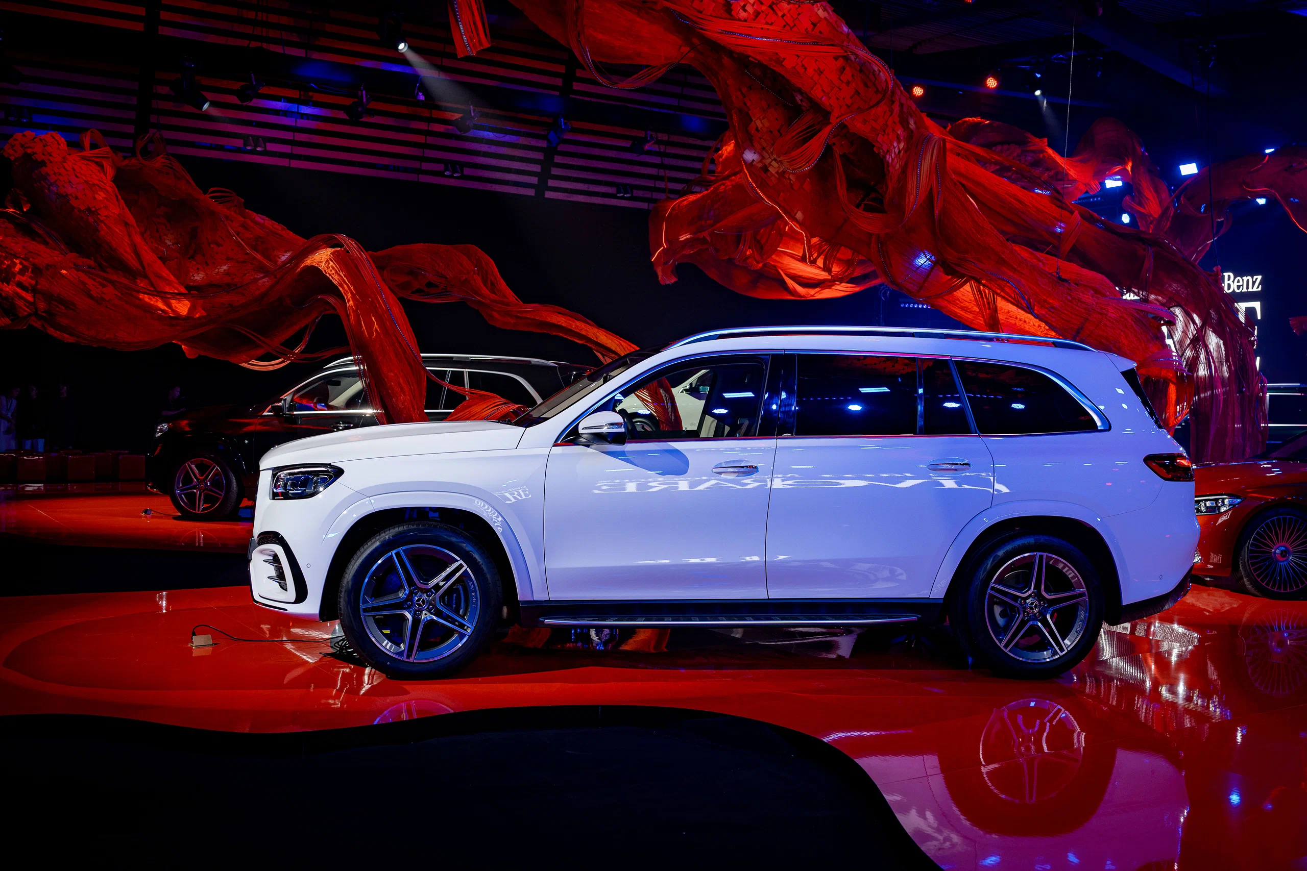Mercedes-Benz Việt Nam kỷ niệm 30 năm với phiên bản giới hạn GLS 450 4MATIC