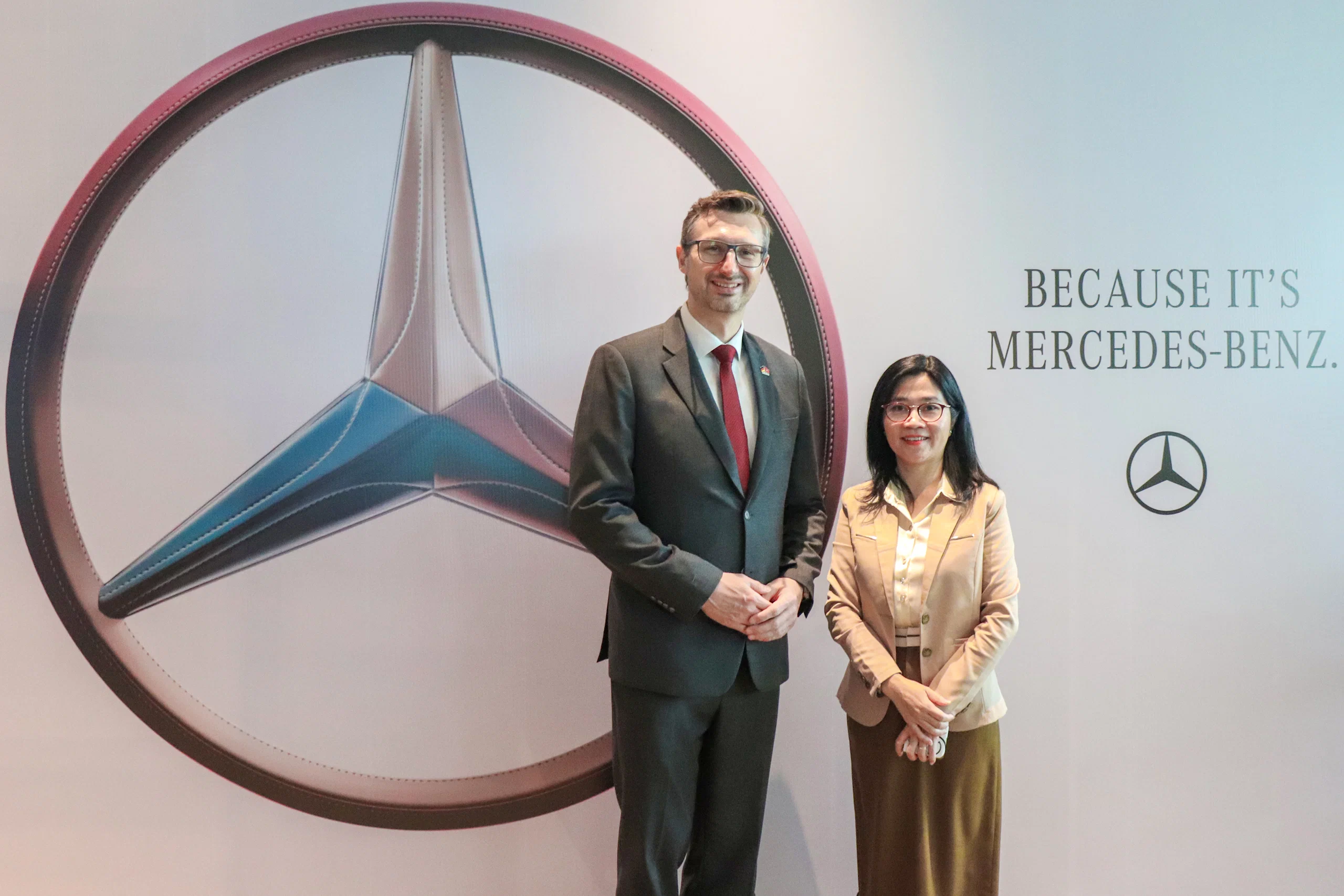 Mercedes-Benz Việt Nam kỷ niệm 6 năm đào tạo kỹ thuật viên ô tô chất lượng cao