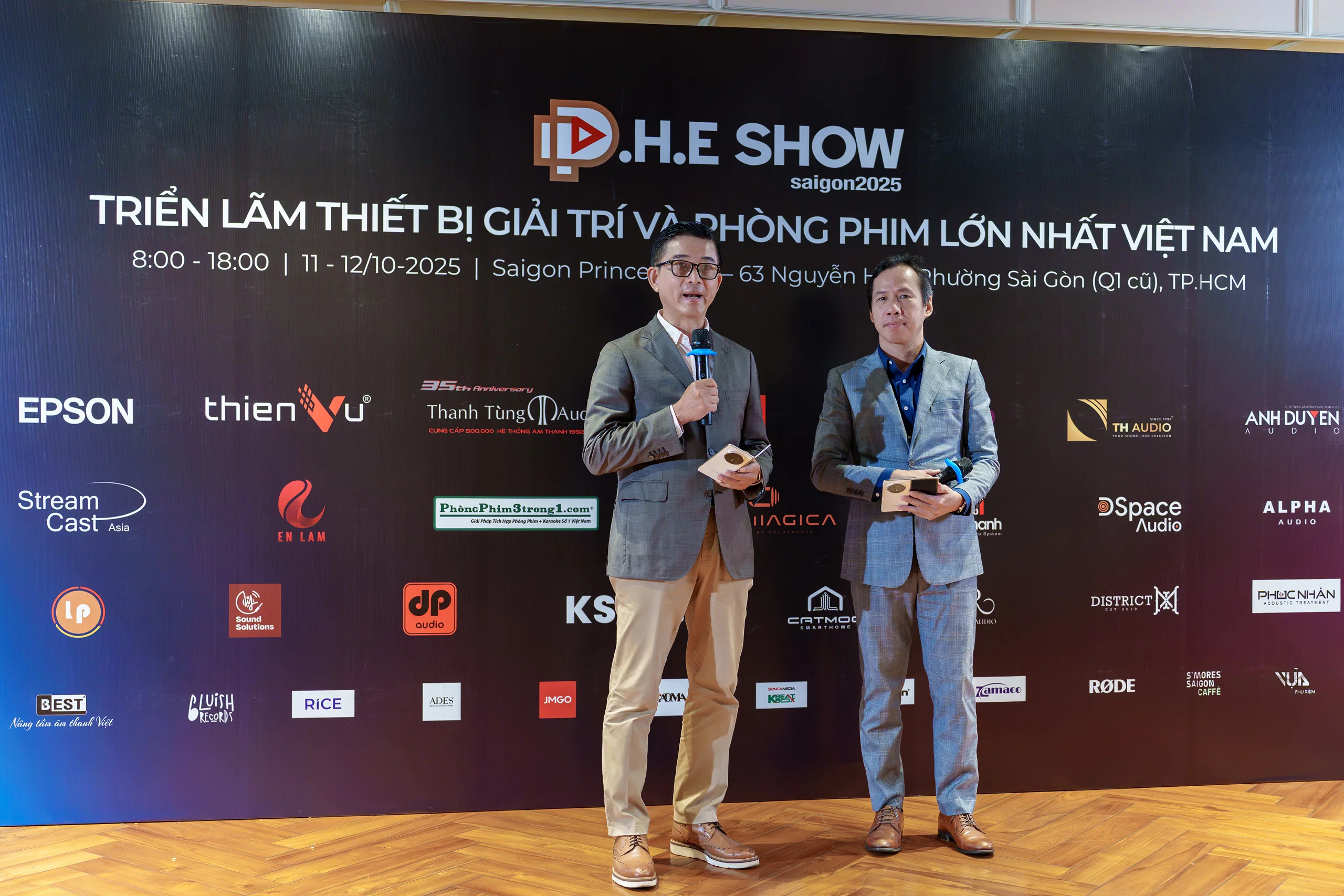 P.H.E. Show 2025 chính thức khai mạc - Triển lãm thiết bị giải trí và phòng phim lớn nhất Việt Nam