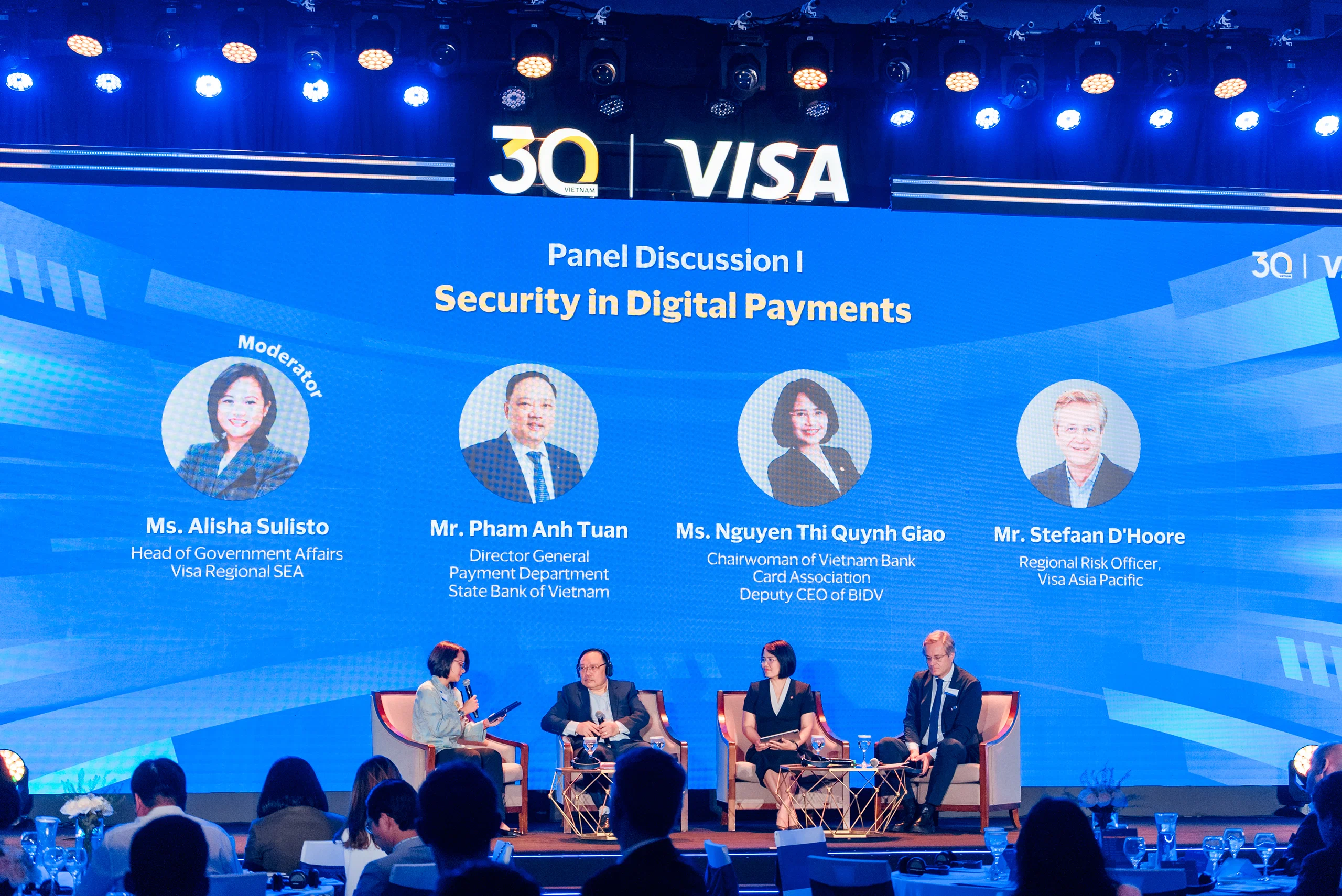 Visa kỷ niệm 30 năm tại Việt Nam: Hành trình đổi mới, kết nối và phát triển bền vững
