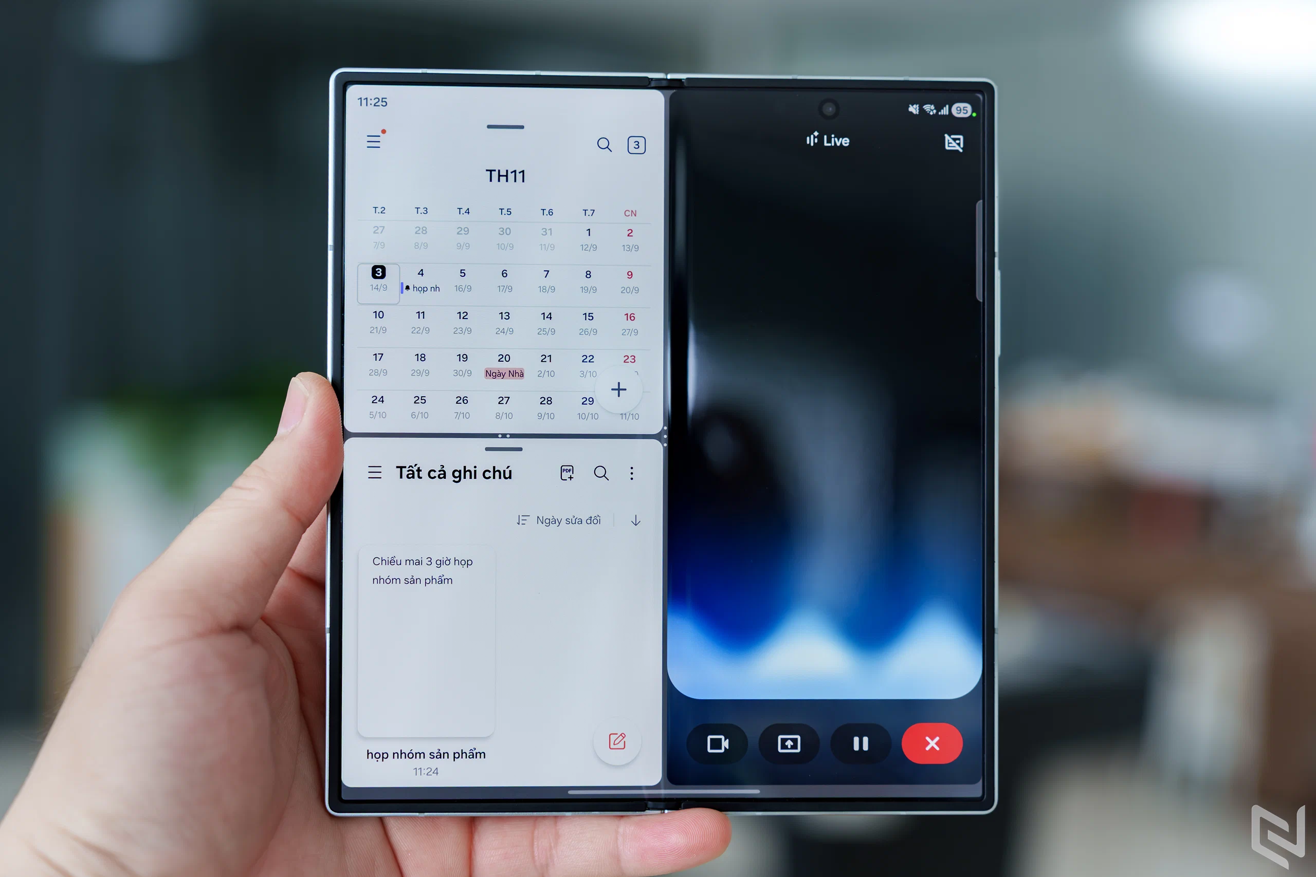 Chốt năm hiệu quả với Gemini Live trên Galaxy Z Fold7