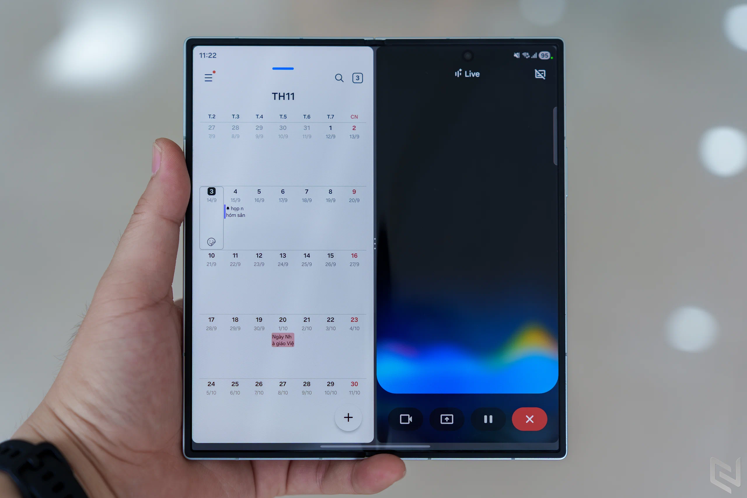 Chốt năm hiệu quả với Gemini Live trên Galaxy Z Fold7