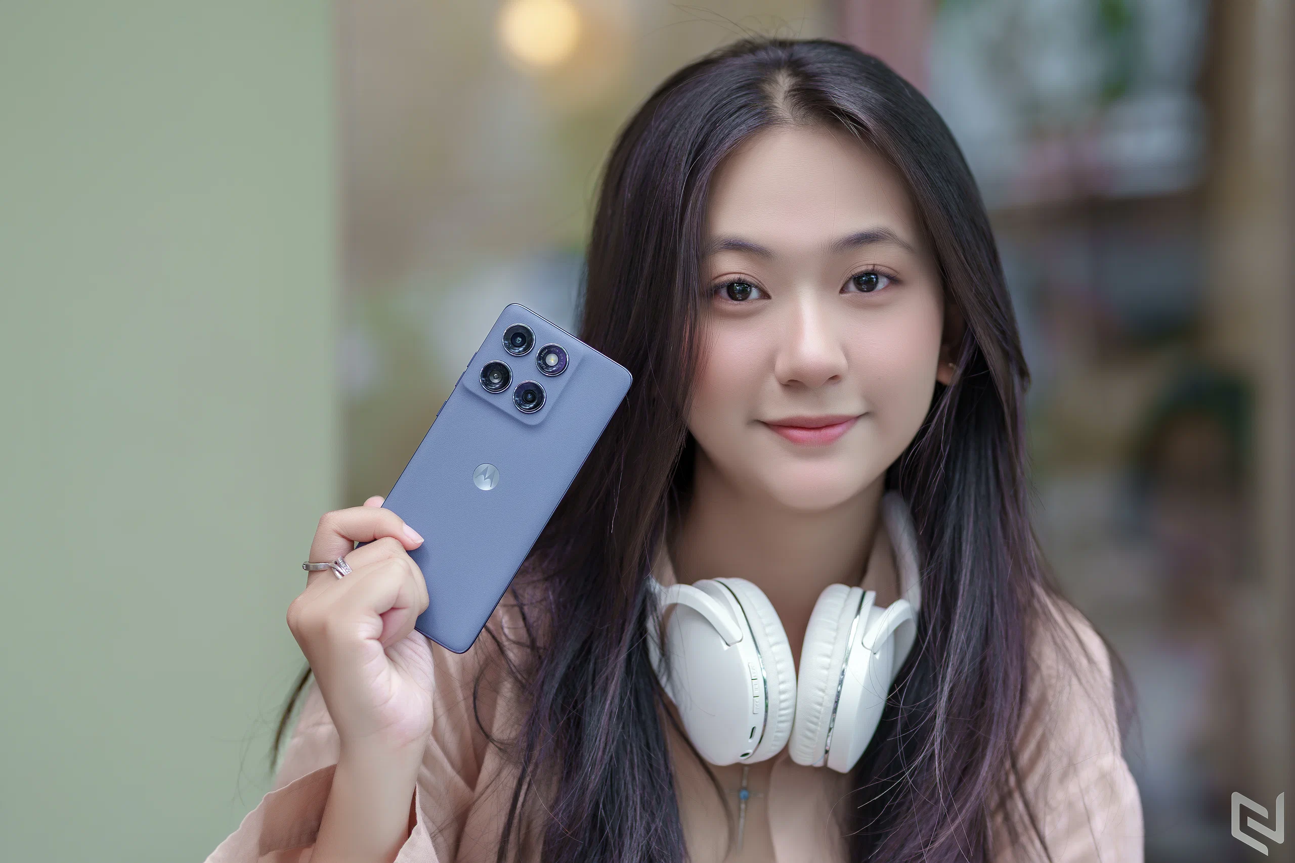 Đánh giá Motorola Edge 60 Fusion: Màn hình cong 1.5K, hiệu năng và camera tốt trong tầm giá cùng Moto AI hữu ích
