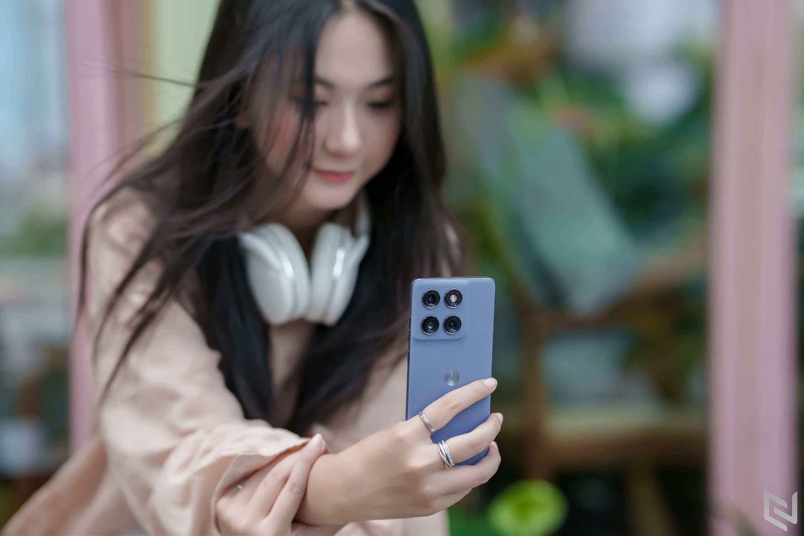 Đánh giá Motorola Edge 60 Fusion: Màn hình cong 1.5K, hiệu năng và camera tốt trong tầm giá cùng Moto AI hữu ích