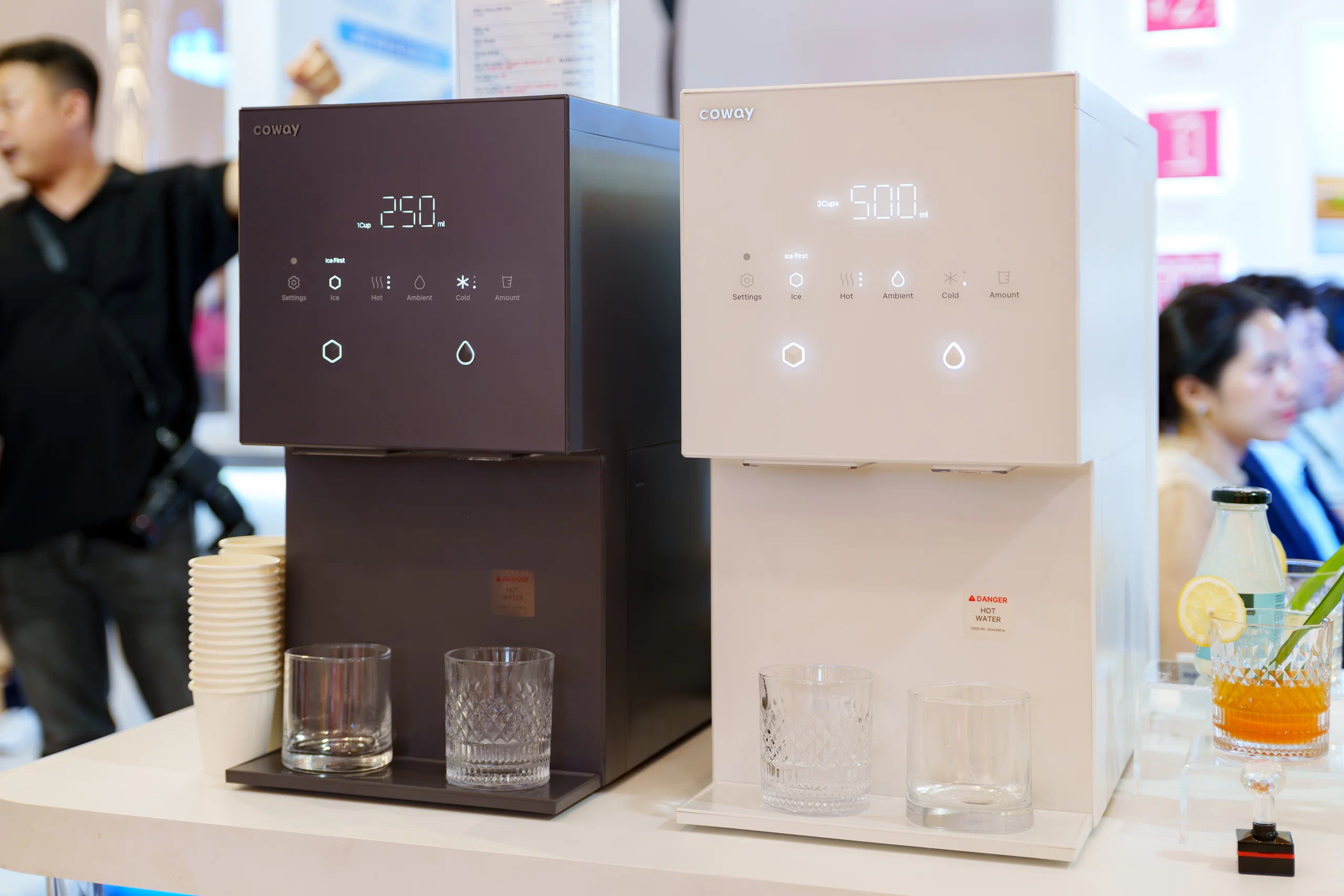 Coway Vina giới thiệu máy lọc nước làm đá khử trùng UV kép đầu tiên của hãng tại Việt Nam