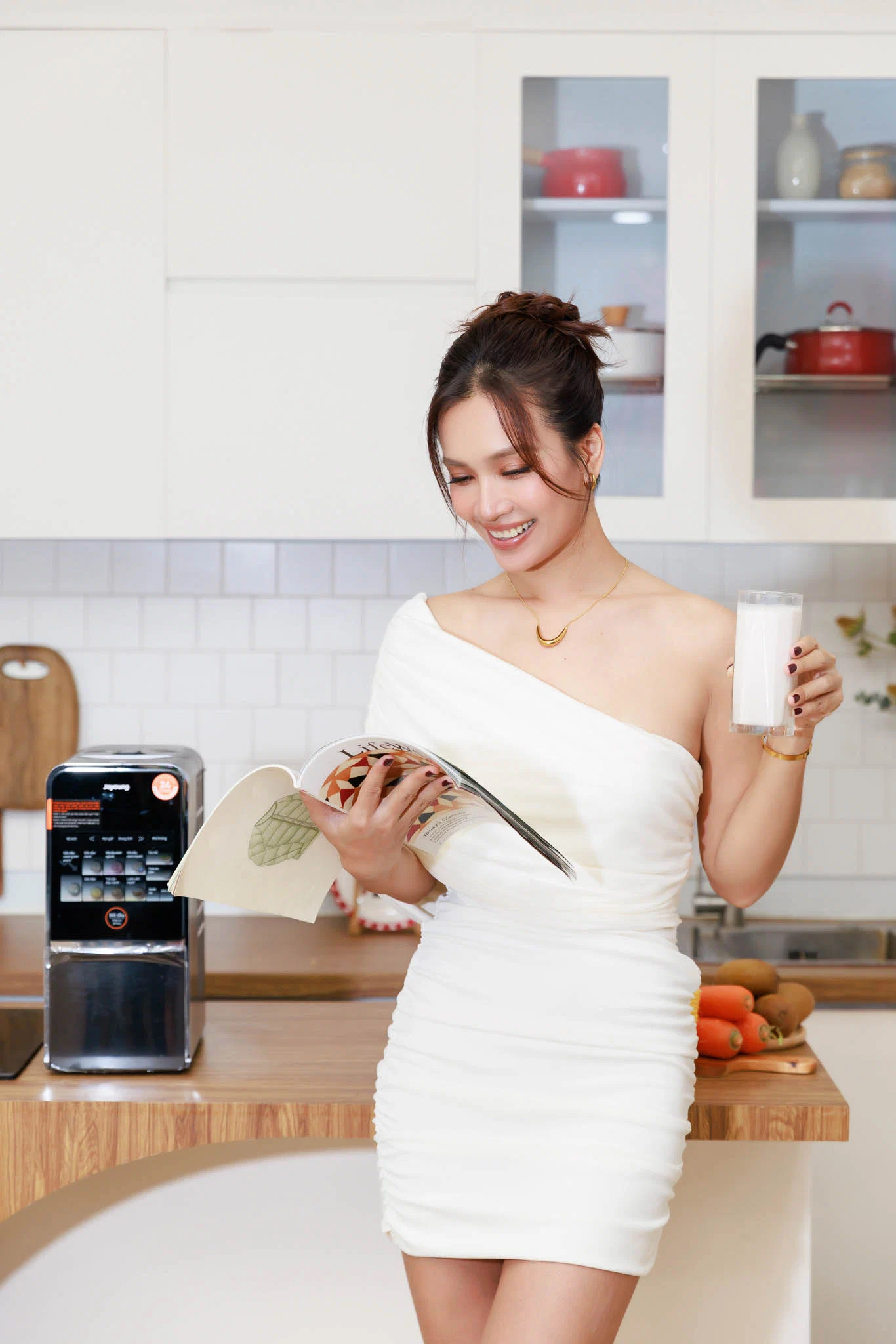 Thu Nhi cùng Joyoung đưa hương vị sữa đậu nành tuổi thơ trở lại căn bếp Việt