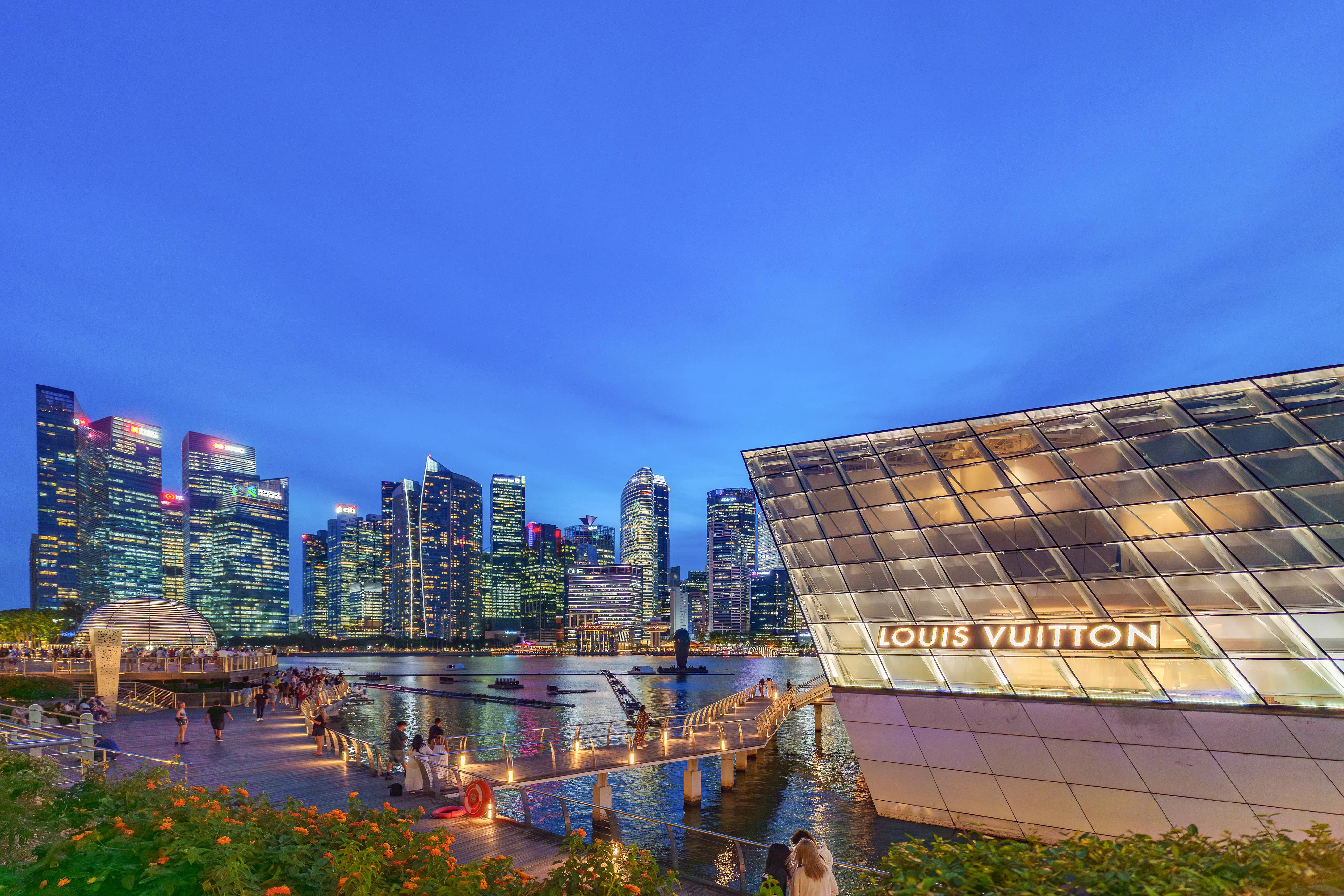 Góc ảnh 7Artisans 14mm f/2.8 với Sony A7C II: Trải nghiệm góc siêu rộng khi du lịch Singapore và Kuala Lumpur