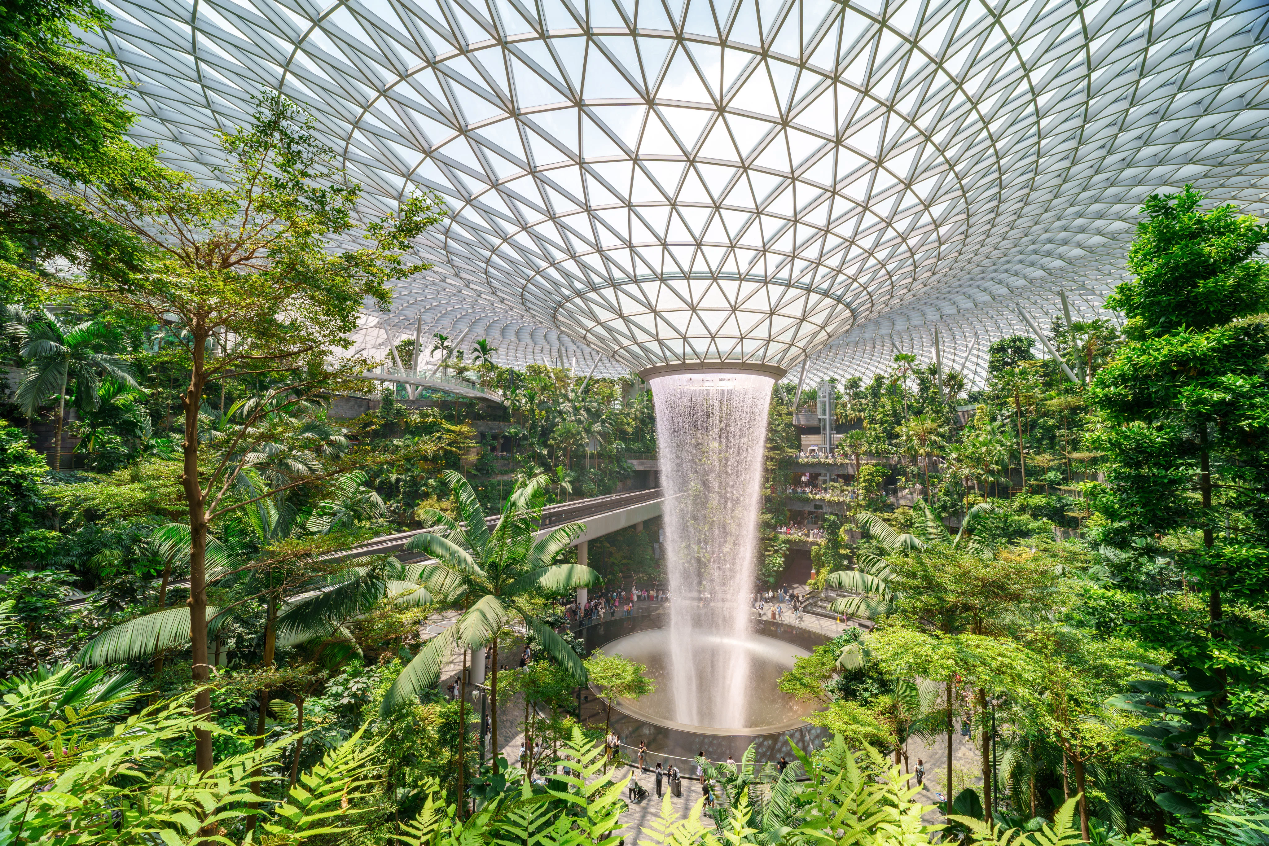 Góc ảnh 7Artisans 14mm f/2.8 với Sony A7C II: Trải nghiệm góc siêu rộng khi du lịch Singapore và Kuala Lumpur