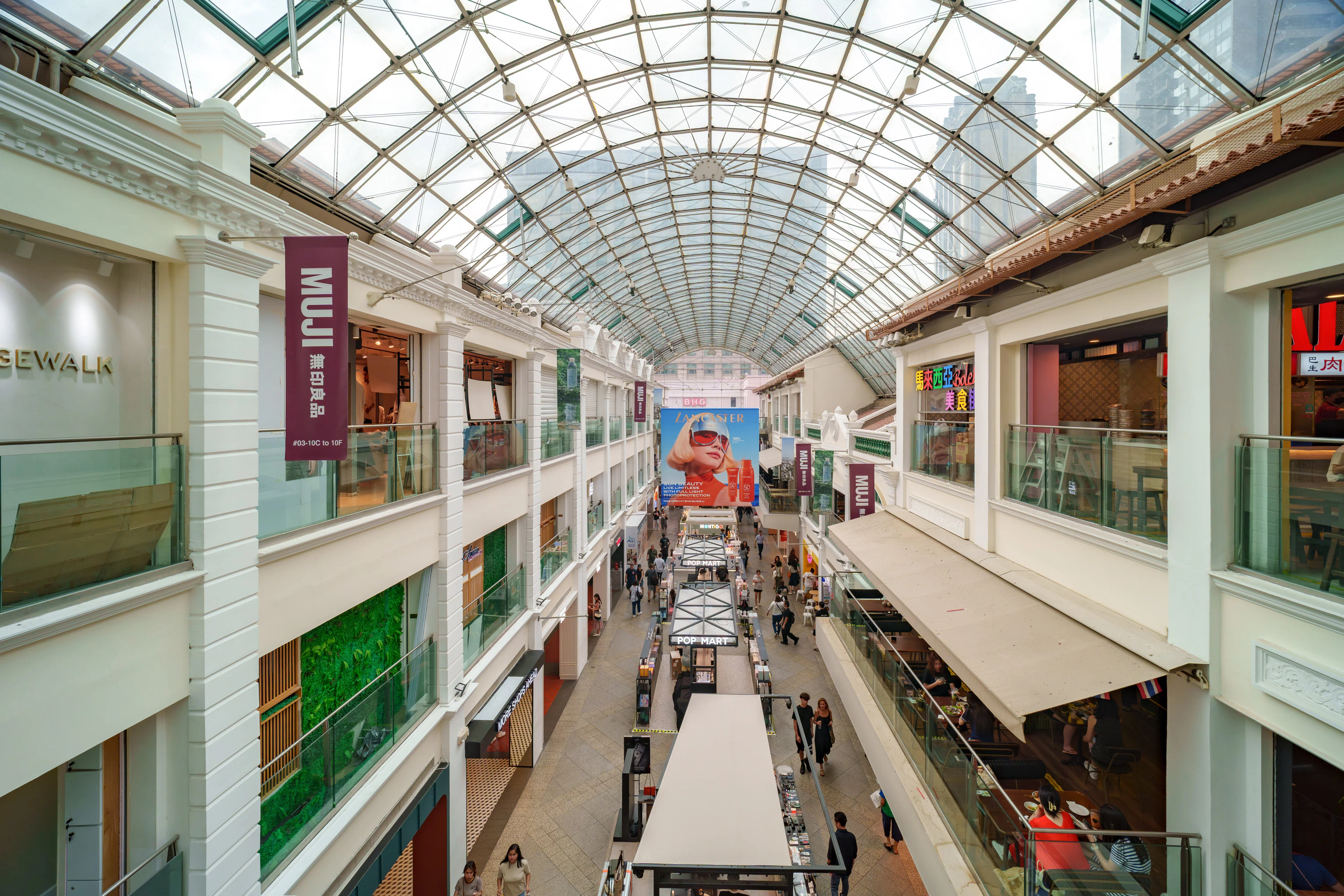 Góc ảnh 7Artisans 14mm f/2.8 với Sony A7C II: Trải nghiệm góc siêu rộng khi du lịch Singapore và Kuala Lumpur