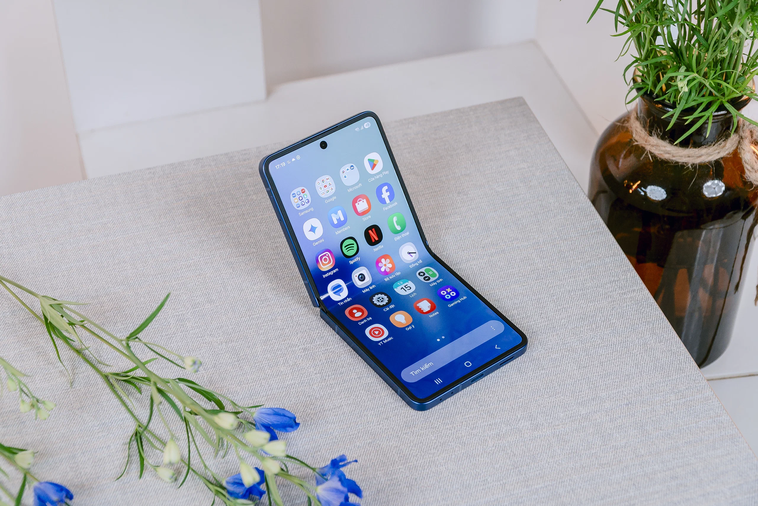iPhone 17 Pro về giá sốc, Z Fold7 giảm gần 10 triệu đồng cùng loạt deal phụ kiện chỉ từ 45,000 VND