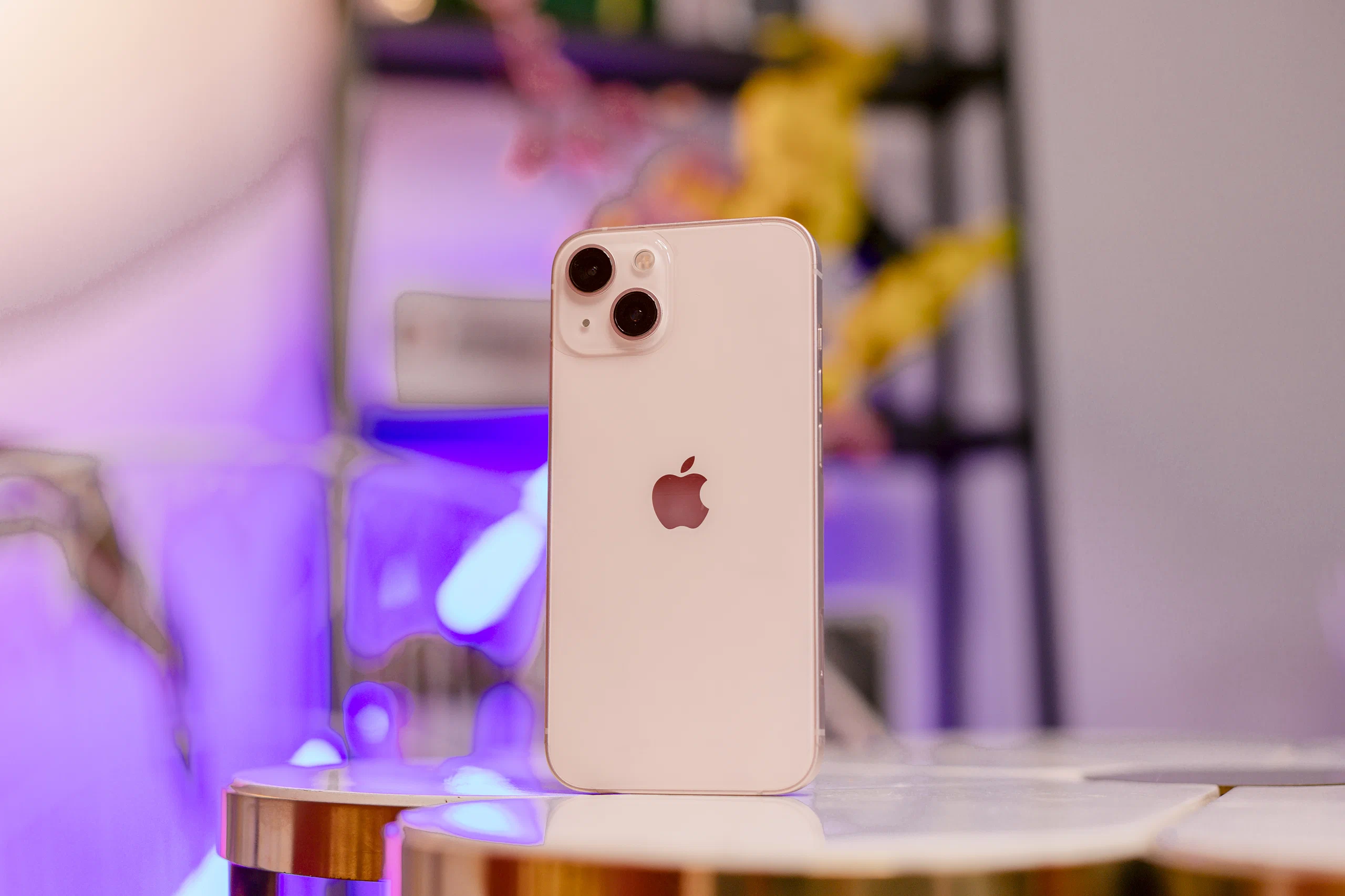 iPhone 17 Pro về giá sốc, Z Fold7 giảm gần 10 triệu đồng cùng loạt deal phụ kiện chỉ từ 45,000 VND
