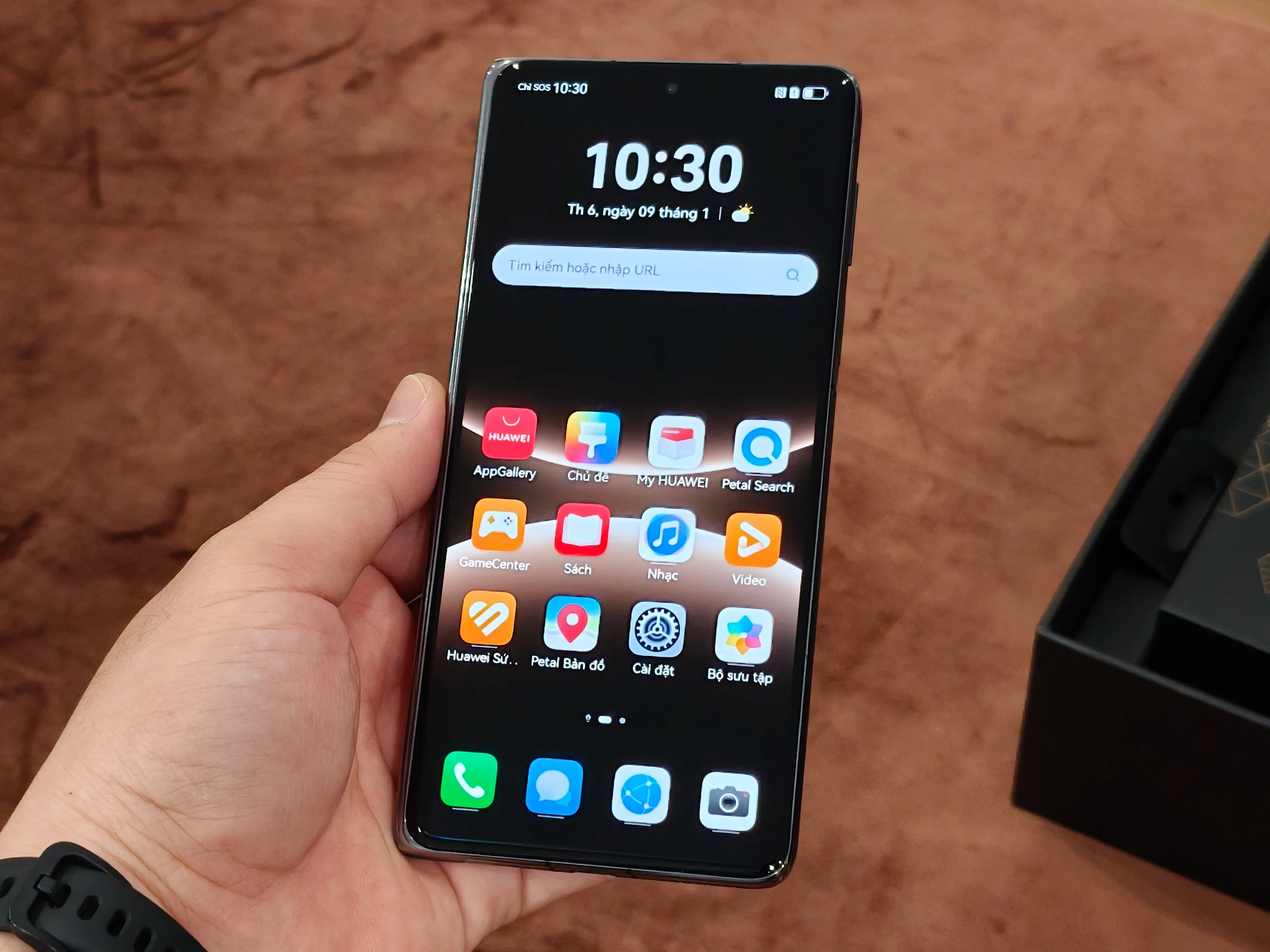 Huawei trở lại thị trường smartphone Việt Nam với điện thoại gập cao cấp Mate X7