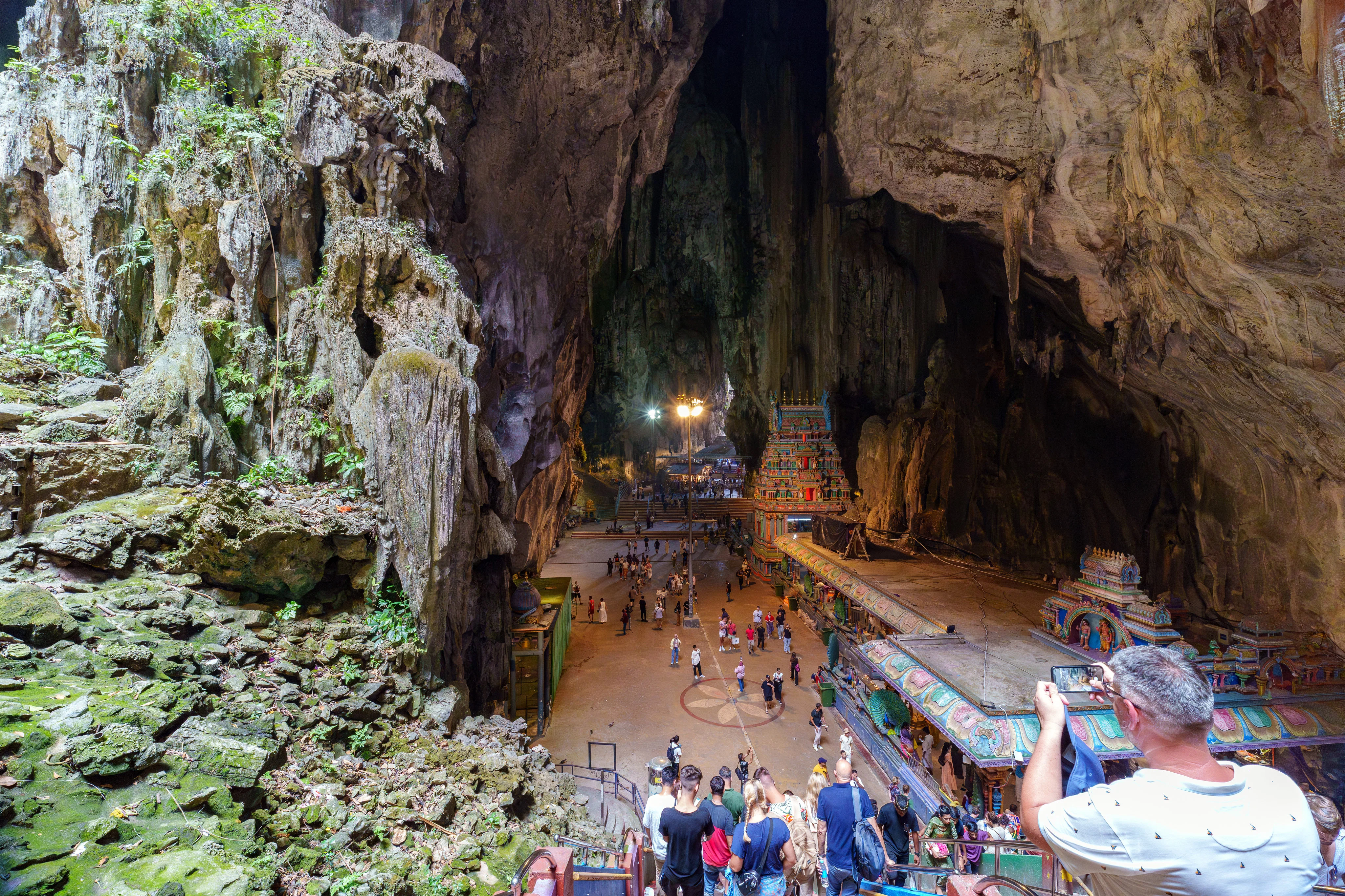 Góc ảnh 7Artisans 14mm f/2.8 với Sony A7C II: Trải nghiệm góc siêu rộng khi du lịch Singapore và Kuala Lumpur