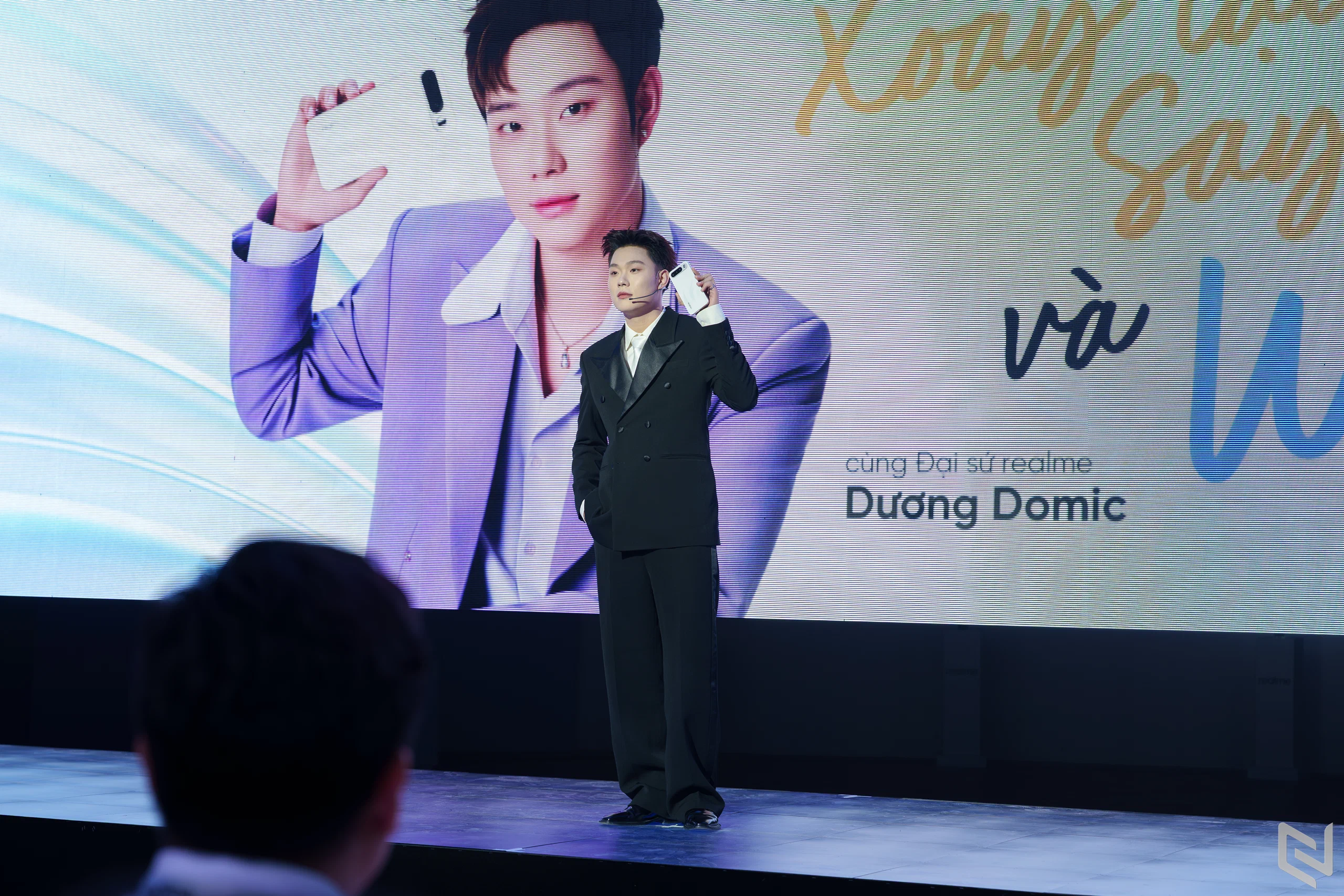 realme 16 Pro và realme 16 5G ra mắt tại Việt Nam với camera 200MP và Gương Selfie độc đáo