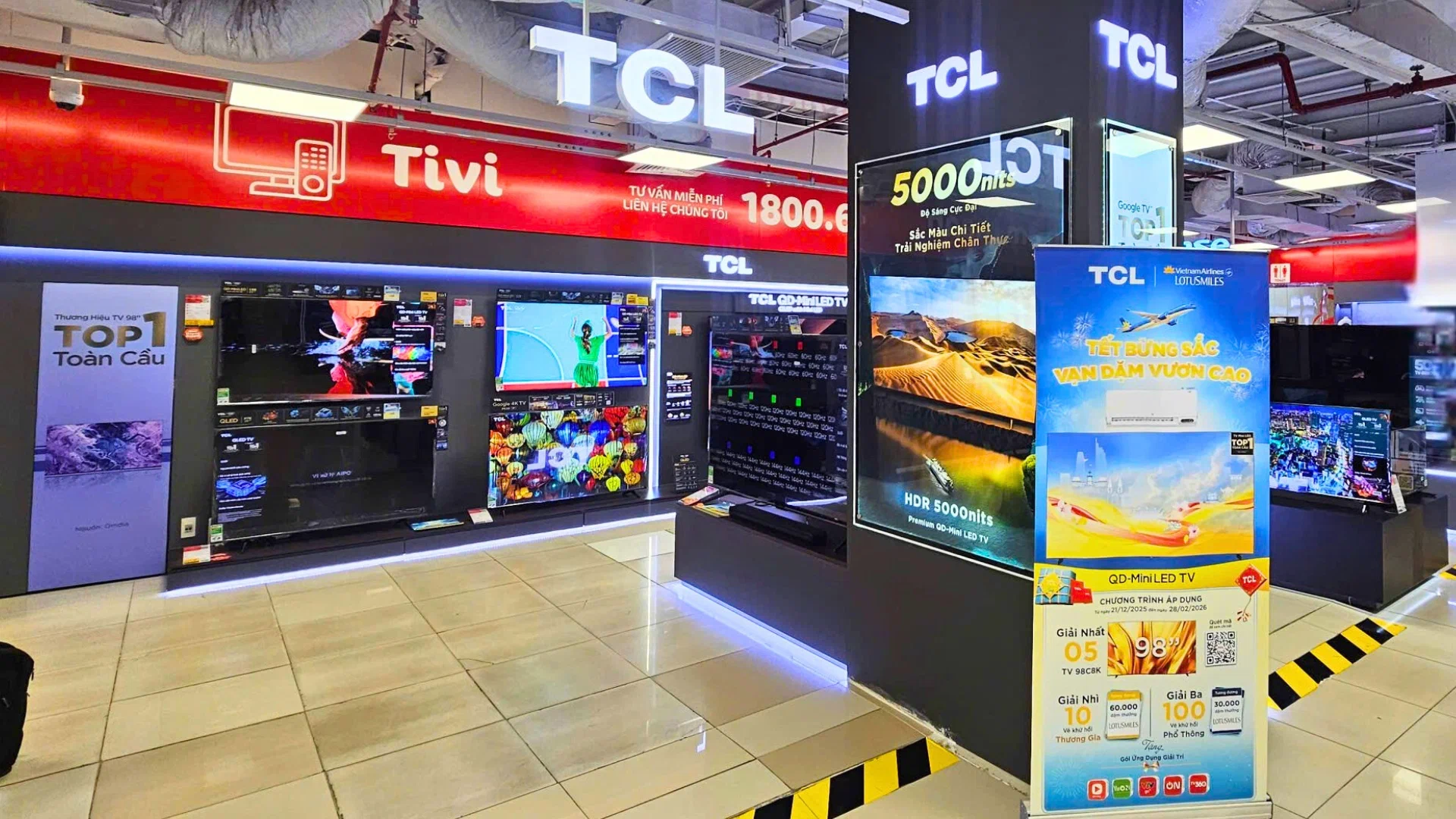 TCL và Vietnam Airlines bắt tay kiến tạo trải nghiệm Tết bừng sắc, Vạn dặm vươn cao