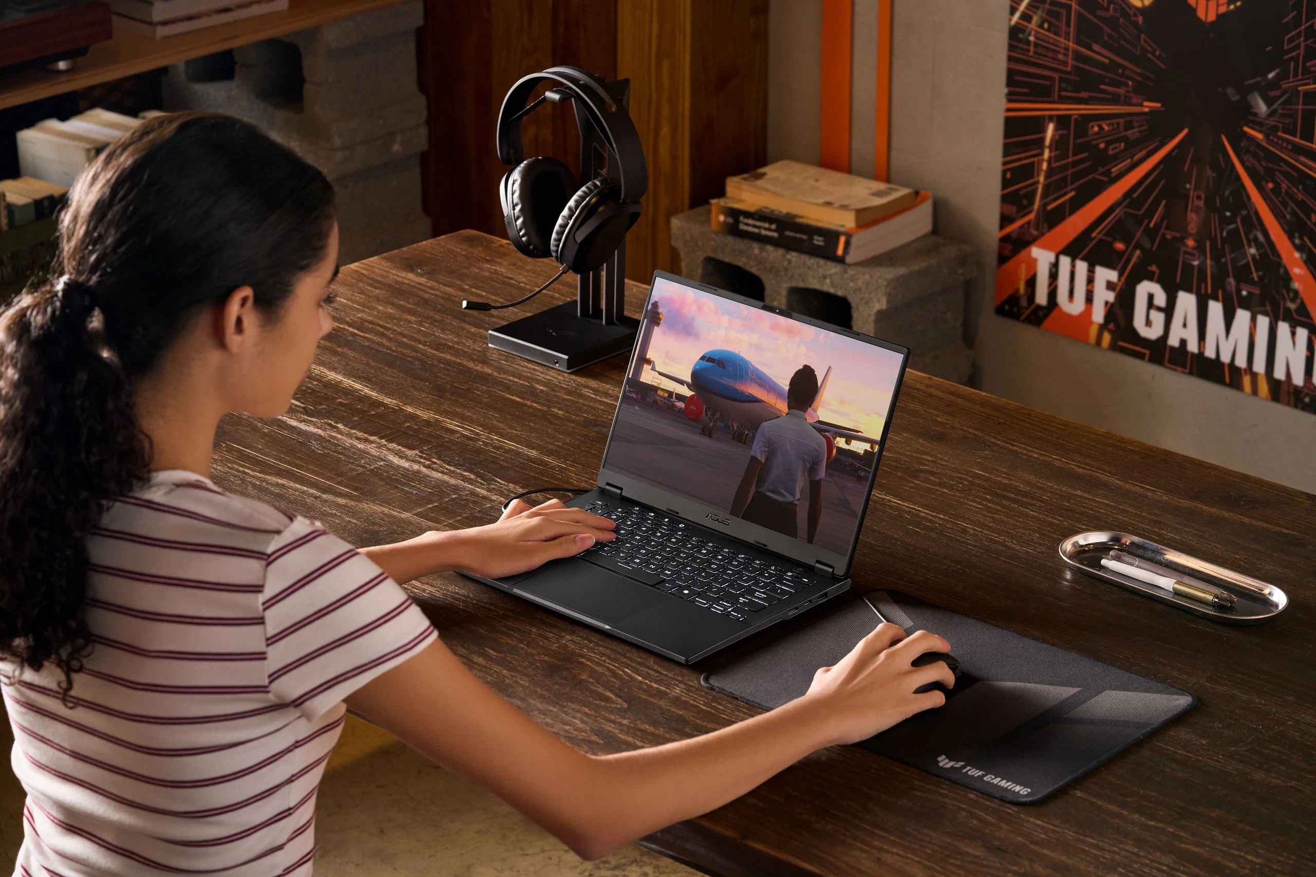 ASUS phác họa hệ sinh thái AI toàn diện từ công việc, sáng tạo đến đời sống tại CES 2026