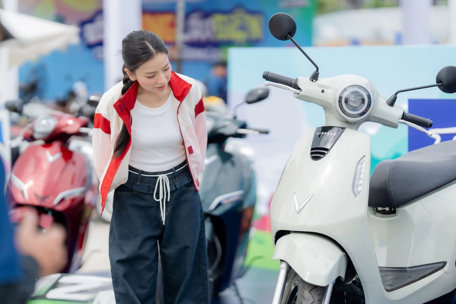 VinFast lập kỷ lục hơn 406,000 xe máy điện bán ra tại Việt Nam năm 2025