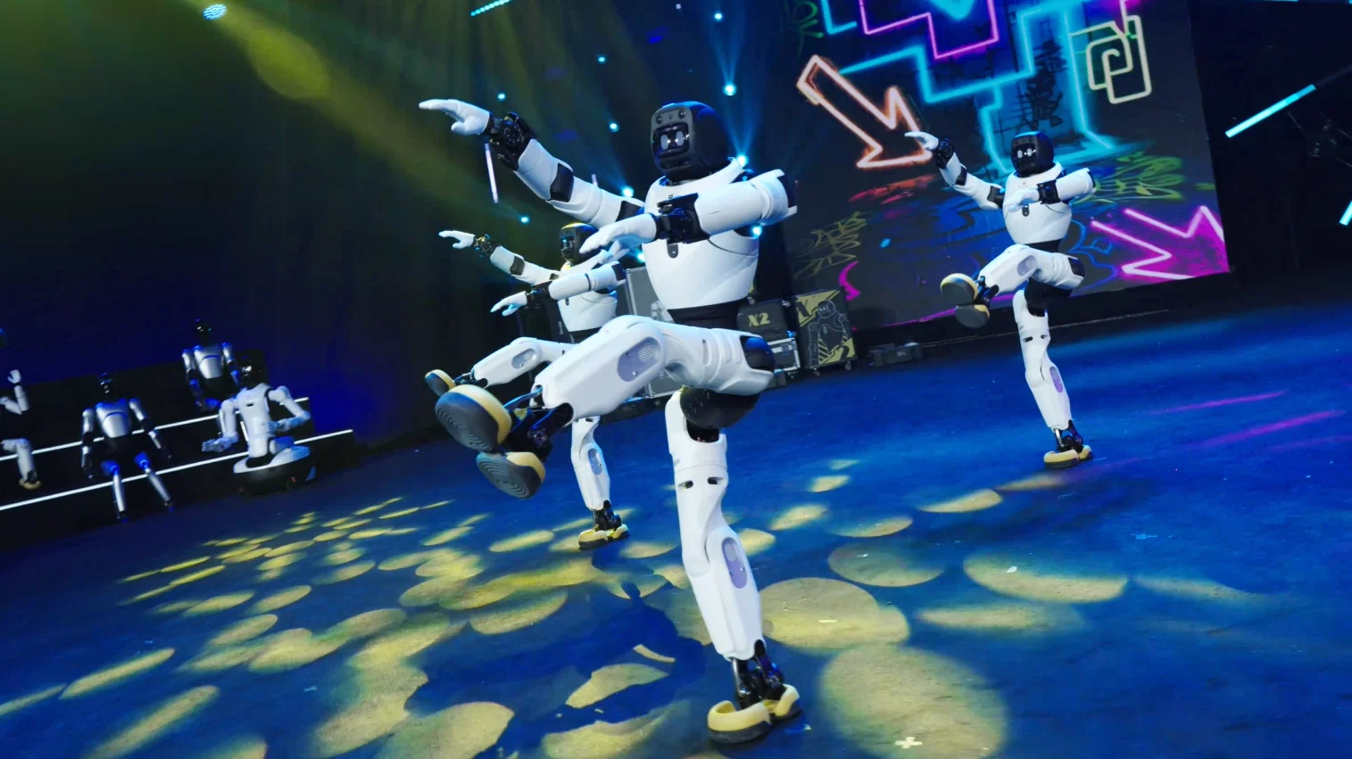 AGIBOT Night 2026 cho thấy robot đã sẵn sàng bước ra khỏi phòng thí nghiệm