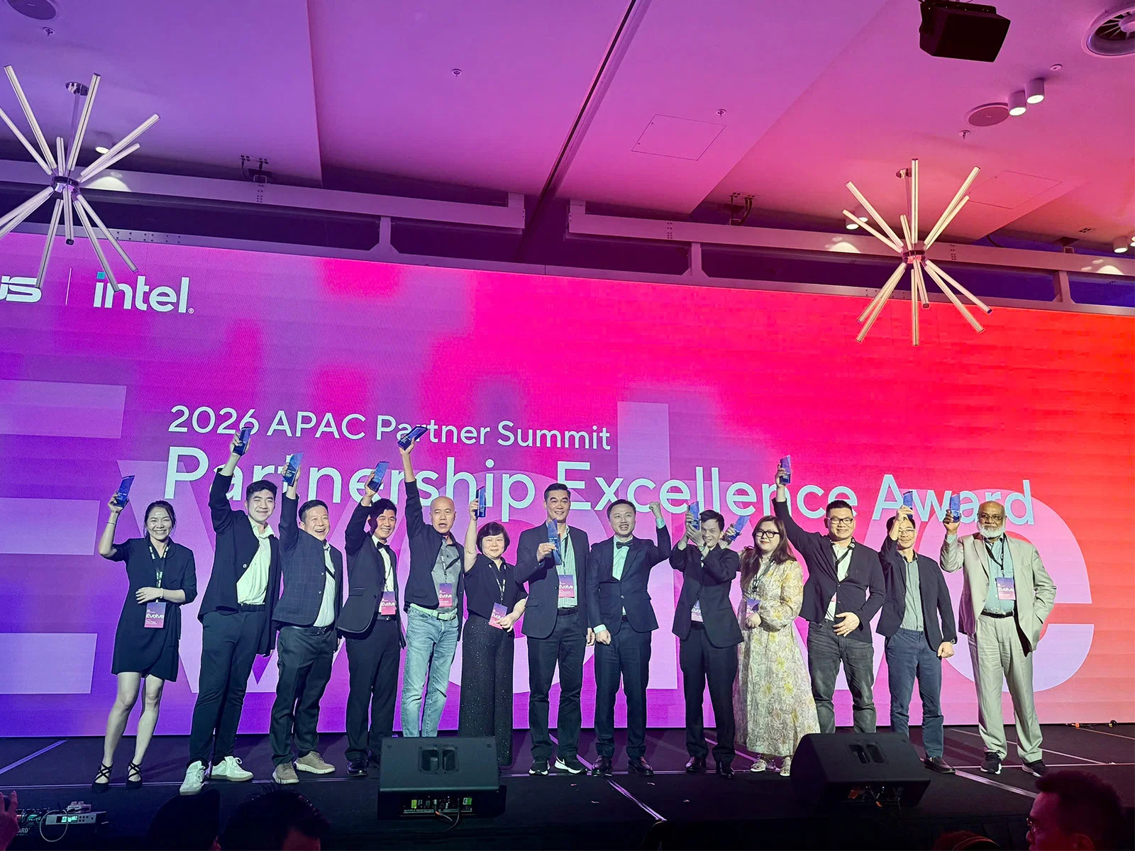 ASUS hé lộ trọng tâm AI và bán hàng đa kênh tại Hội nghị Đối tác APAC 2026