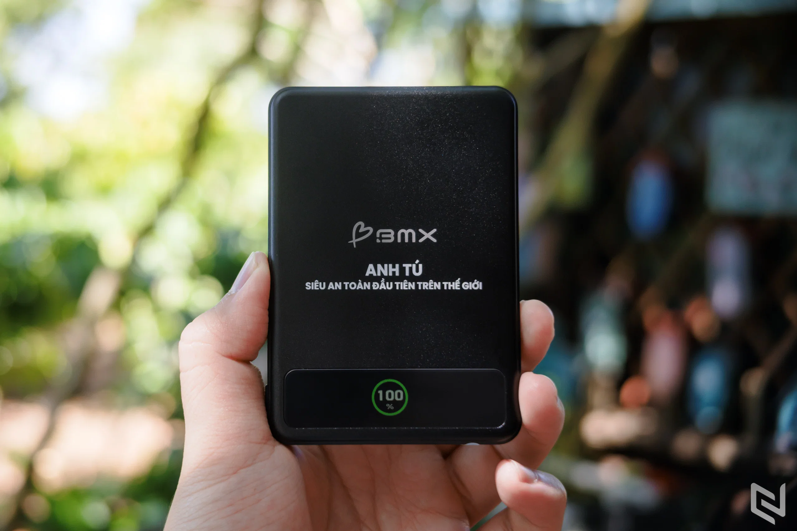 Đánh giá BMX SolidSafe MagSafe 5000mAh: Pin dự phòng thể rắn đầu tiên trên thế giới
