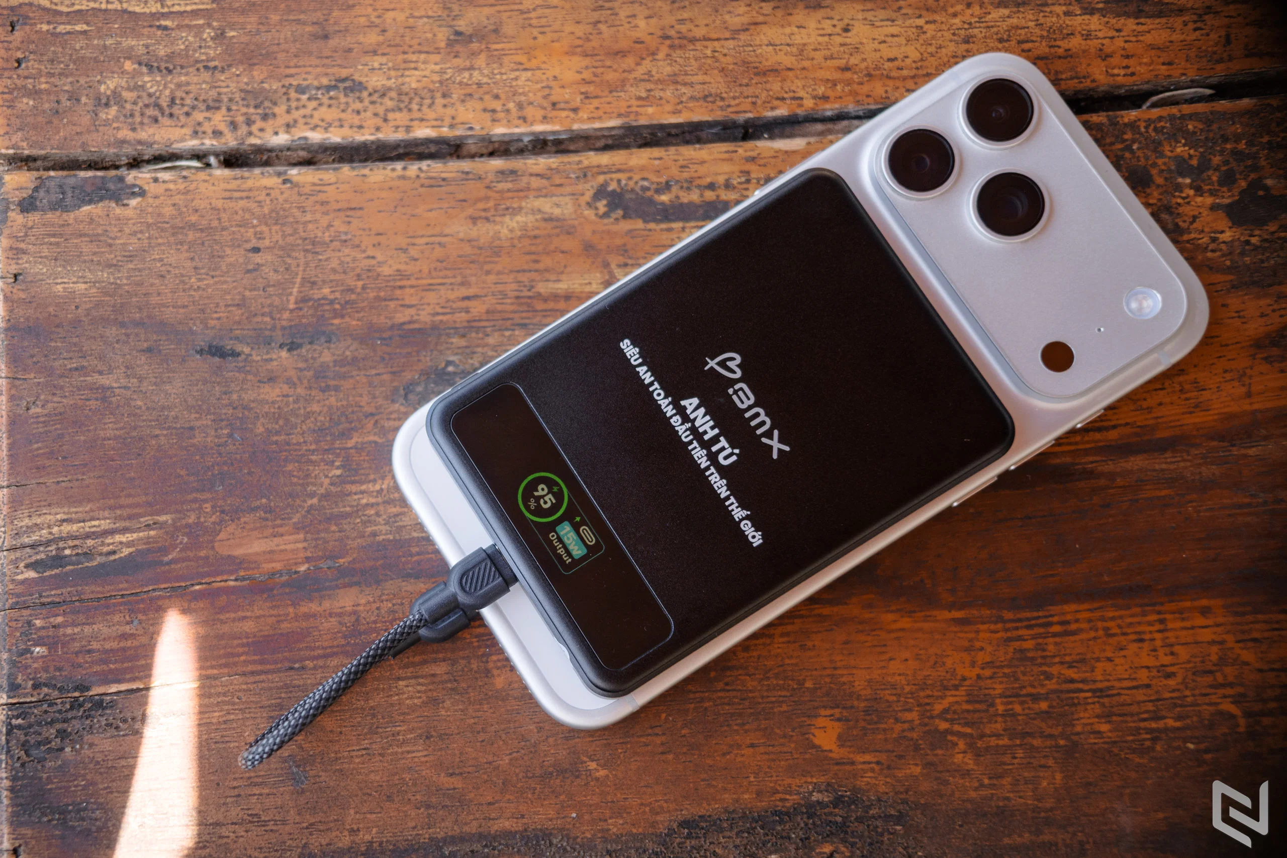 Đánh giá BMX SolidSafe MagSafe 5000mAh: Pin dự phòng thể rắn đầu tiên trên thế giới