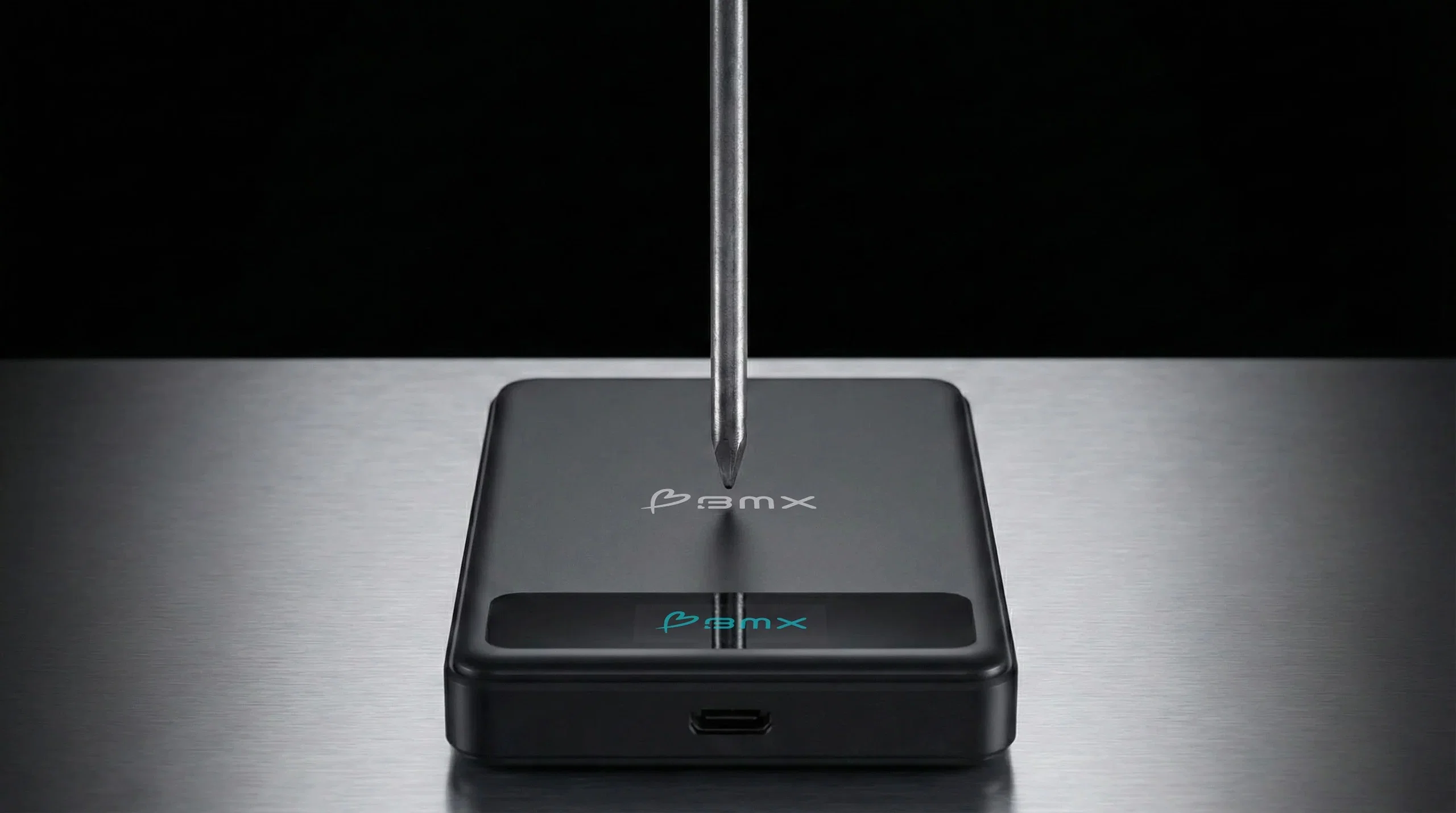 Đánh giá BMX SolidSafe MagSafe 5000mAh: Pin dự phòng thể rắn đầu tiên trên thế giới
