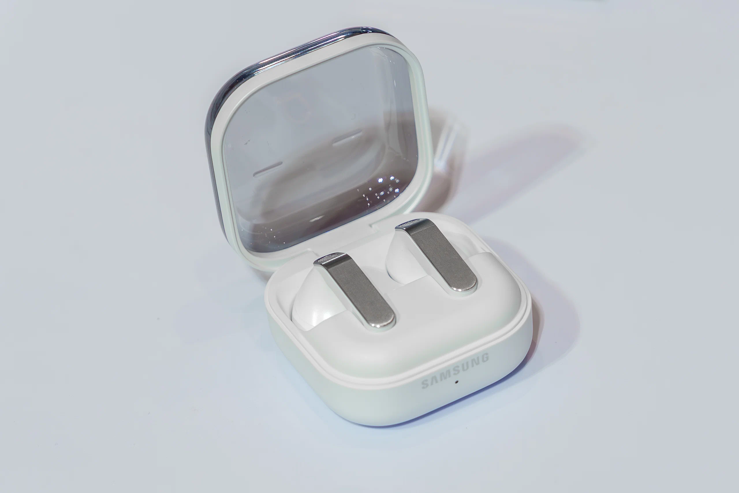 Galaxy Buds4 Series ra mắt: Nâng cấp âm thanh Hi-Fi 24bit và ANC thích ứng