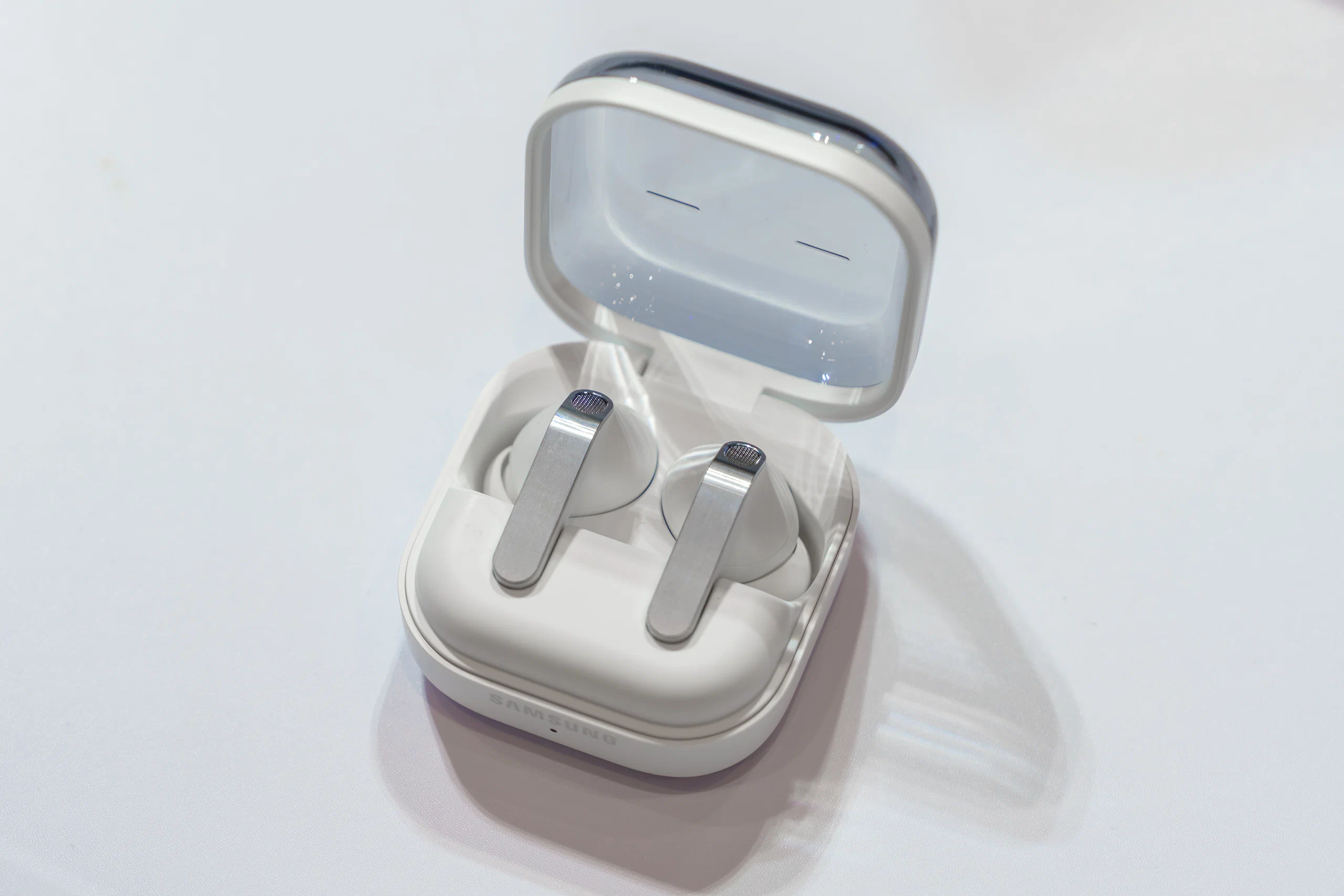 Galaxy Buds4 Series ra mắt: Nâng cấp âm thanh Hi-Fi 24bit và ANC thích ứng