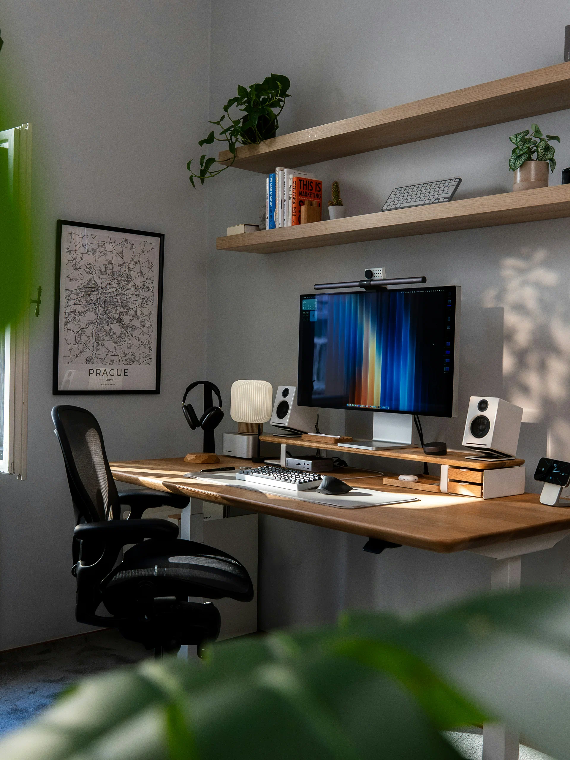 So sánh Apple Studio Display 2022 và 2026: Apple thực sự đổi gì sau 4 năm?