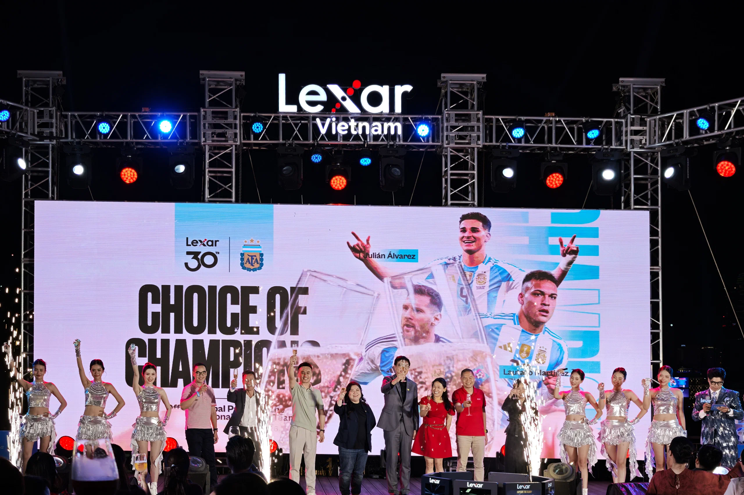 Lexar kỷ niệm 30 năm, công bố tầm nhìn lưu trữ AI và bắt tay với tuyển bóng đá Quốc gia Argentina
