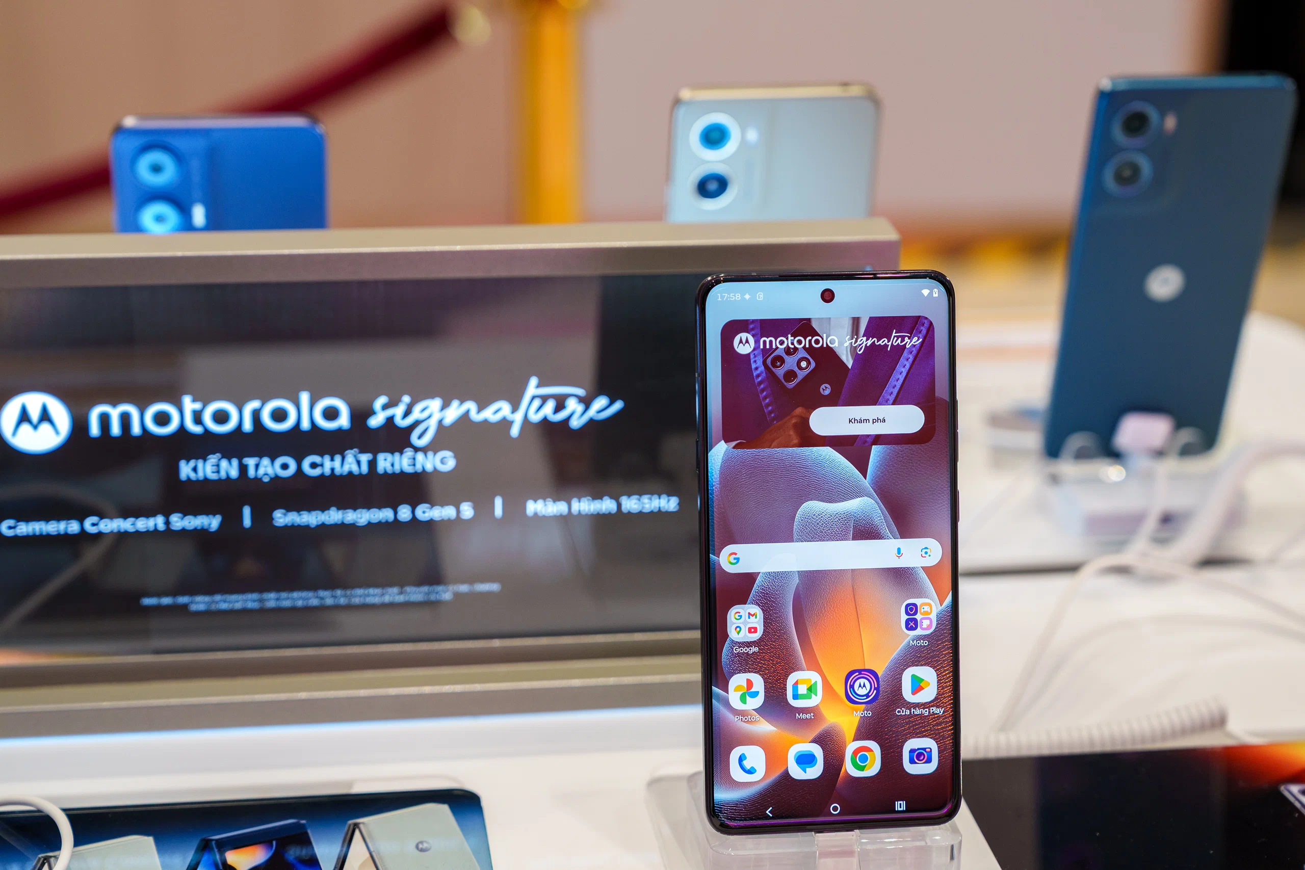 Motorola ra mắt motorola signature và edge 70: Smartphone siêu mỏng bước vào kỷ nguyên AI mới