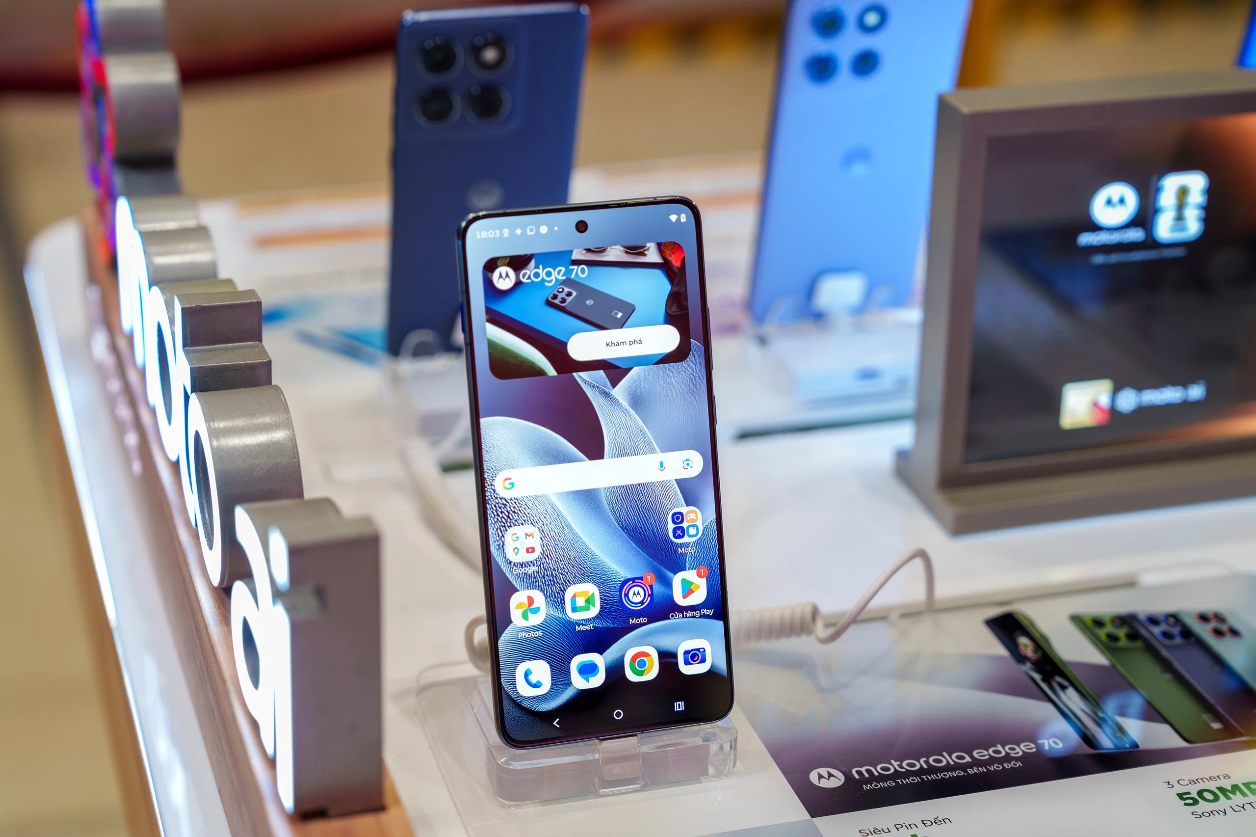 Motorola ra mắt motorola signature và edge 70: Smartphone siêu mỏng bước vào kỷ nguyên AI mới