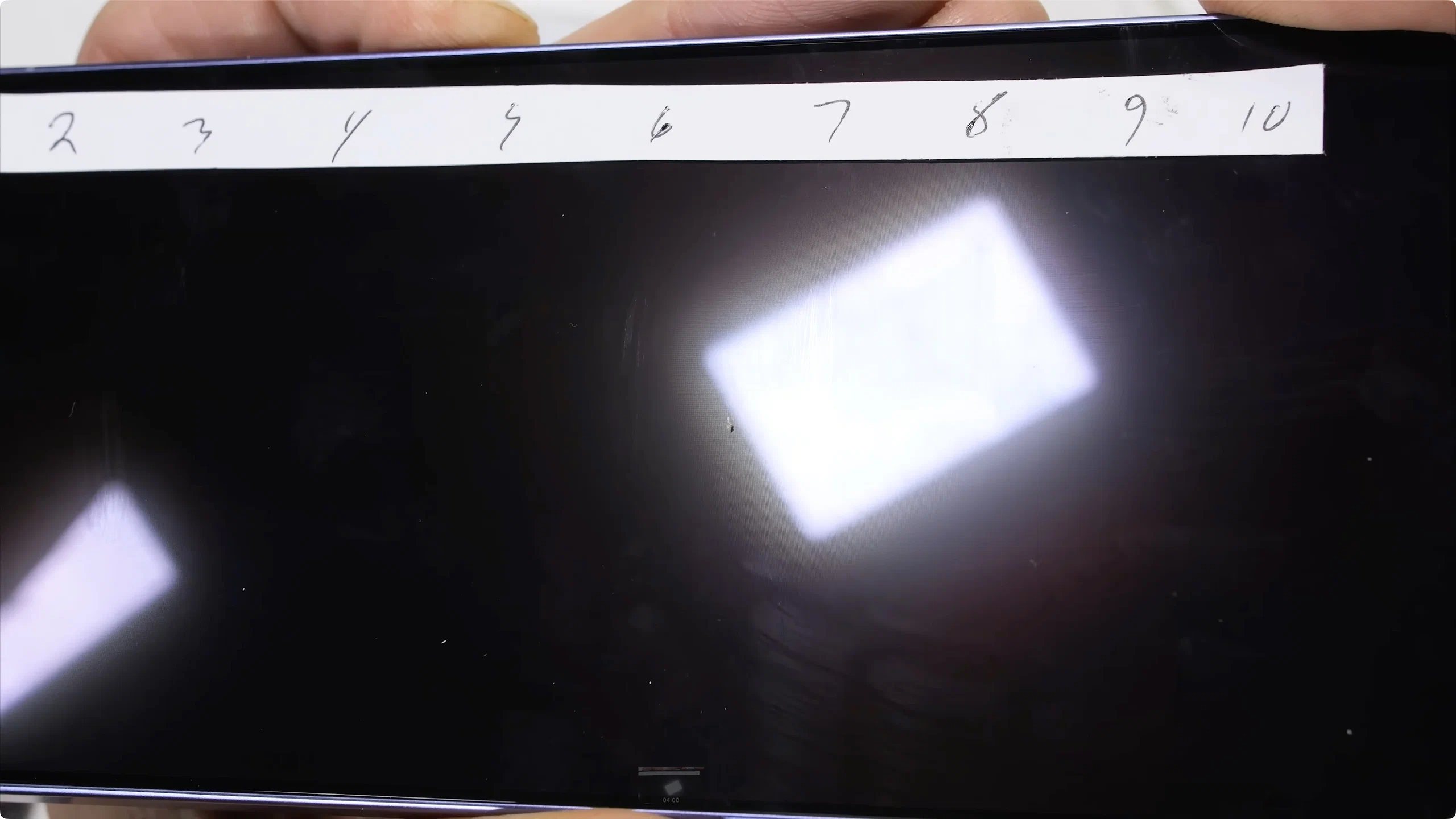 Galaxy S26 Ultra vượt qua bài test độ bền của JerryRigEverything